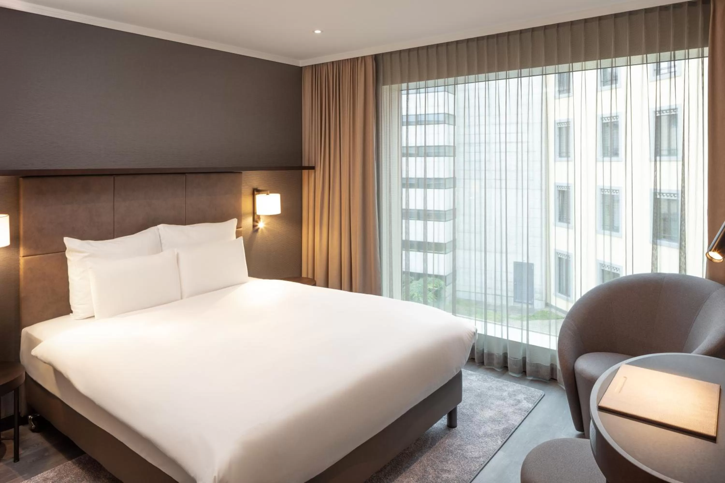 Classic Queen Room in Hotel Victoria