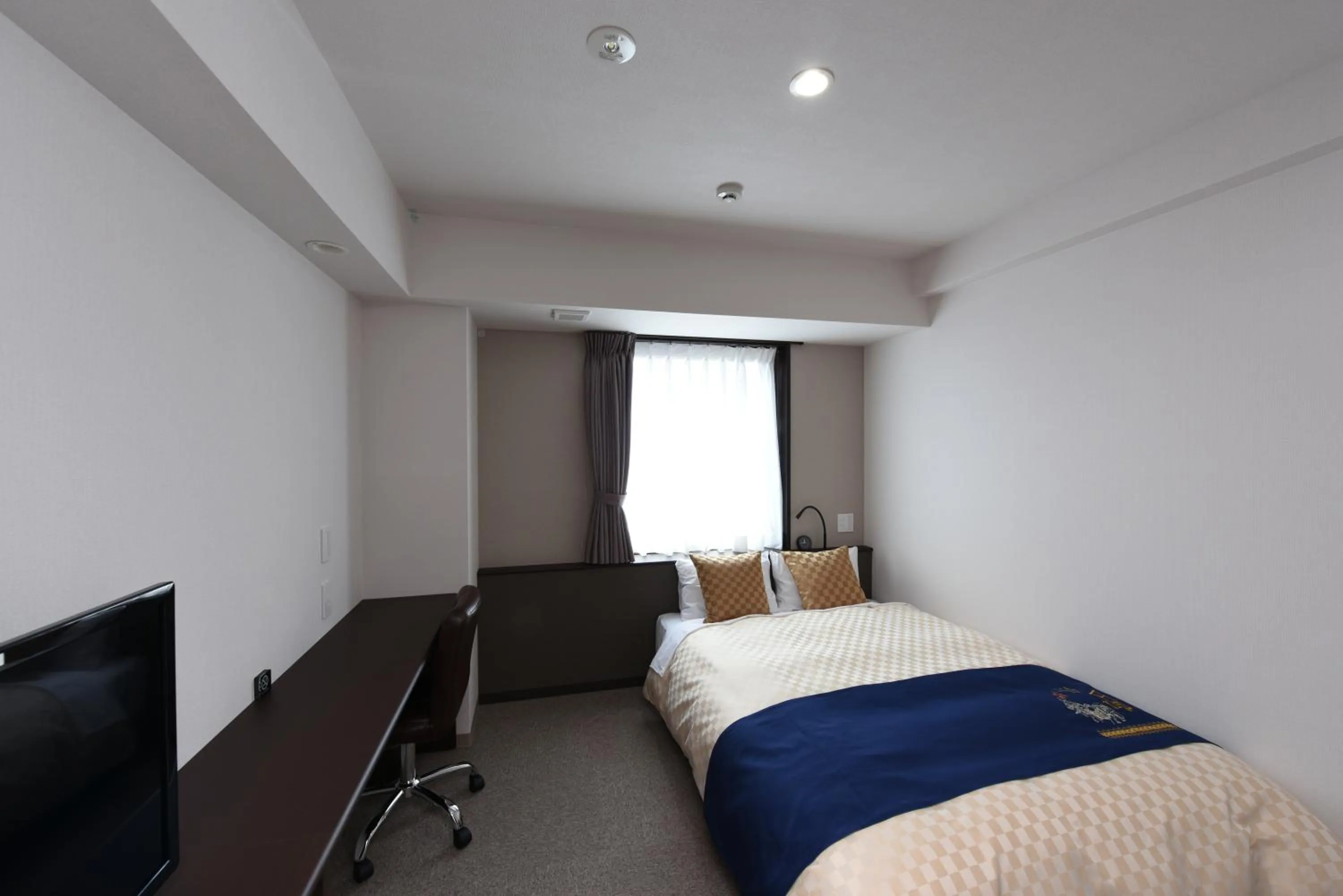 Small Double Room - single occupancy in Hotel Showmeikan
