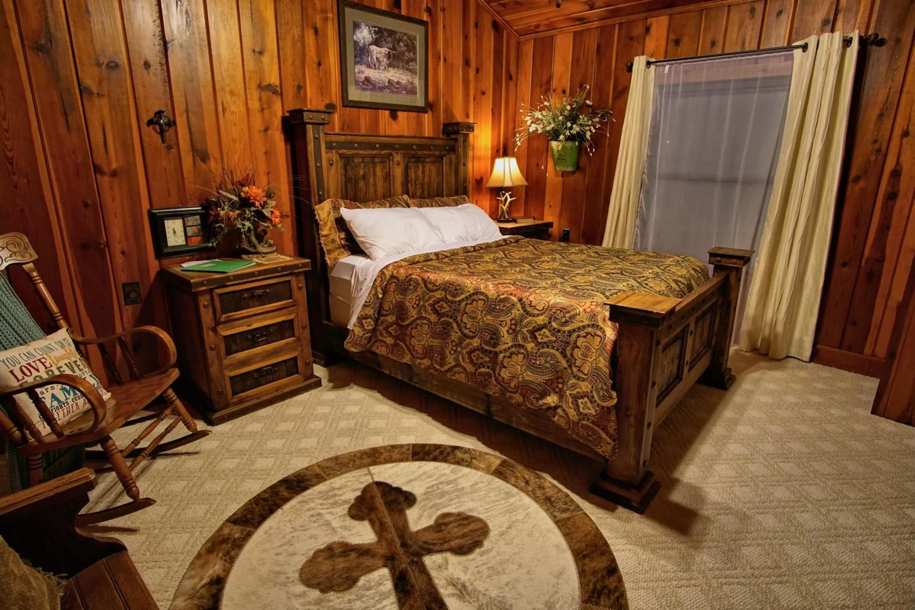Queen Room - single occupancy in Live Oak B&B