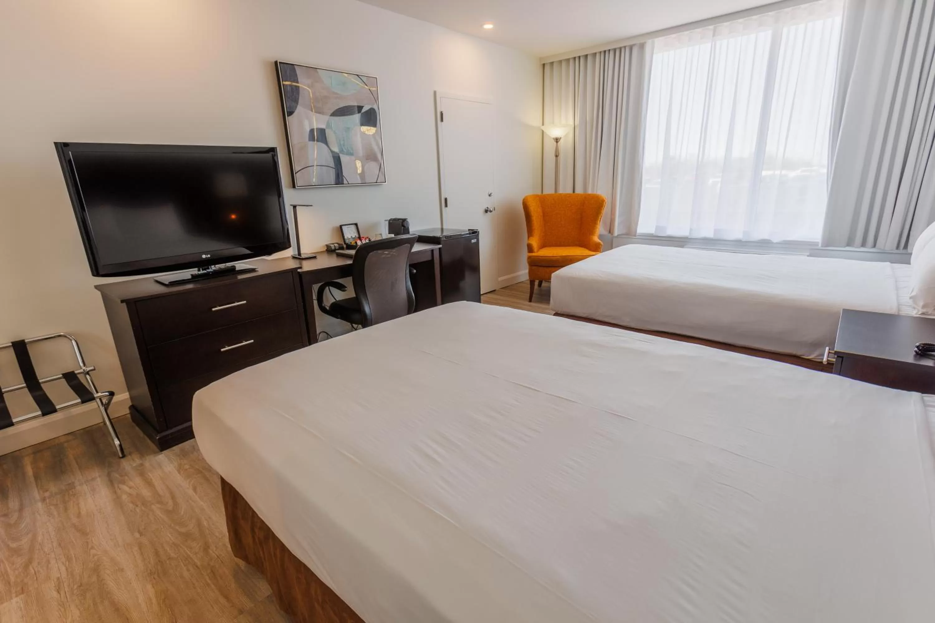 Deluxe Double Room with Two Double Beds - Non-Smoking in Travelodge by Wyndham Quebec City Hotel & Convention Centre