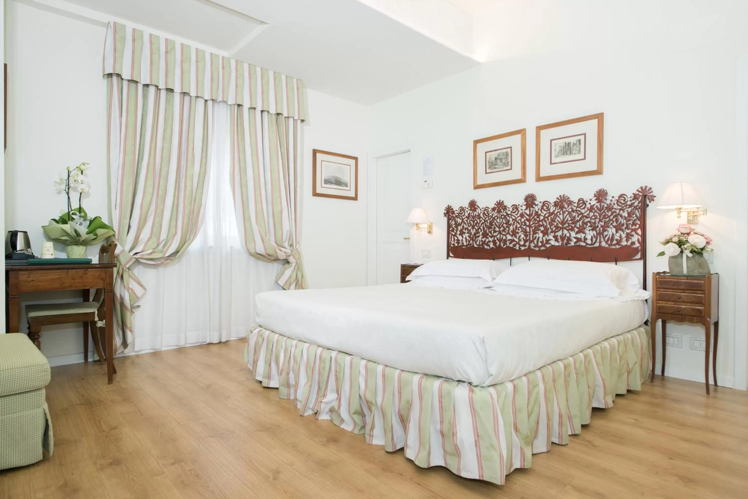 Deluxe Double Room in Villa Ermellina Siena, a Tribute Portfolio Hotel