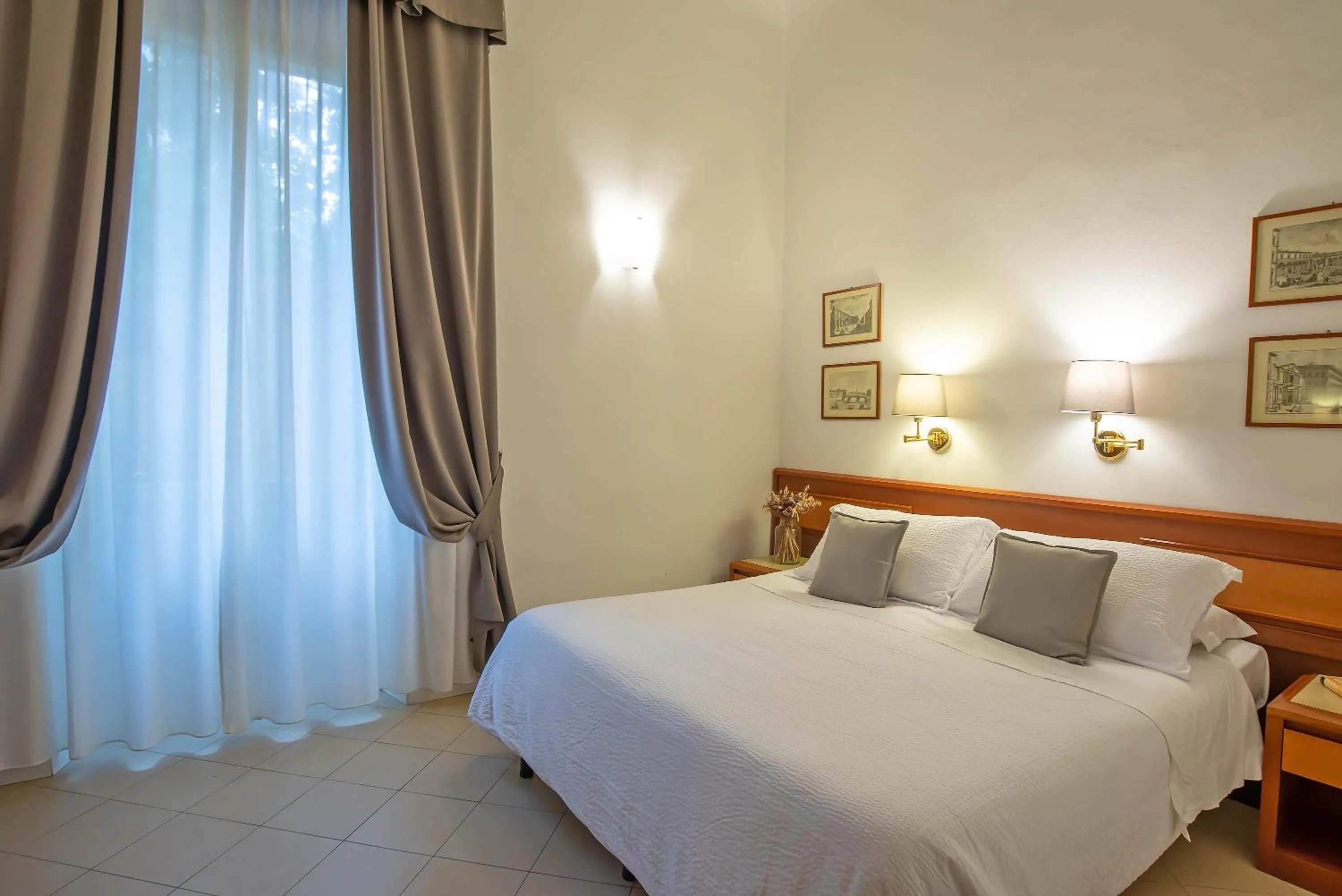 Double or Twin Room in Hotel Bonifacio