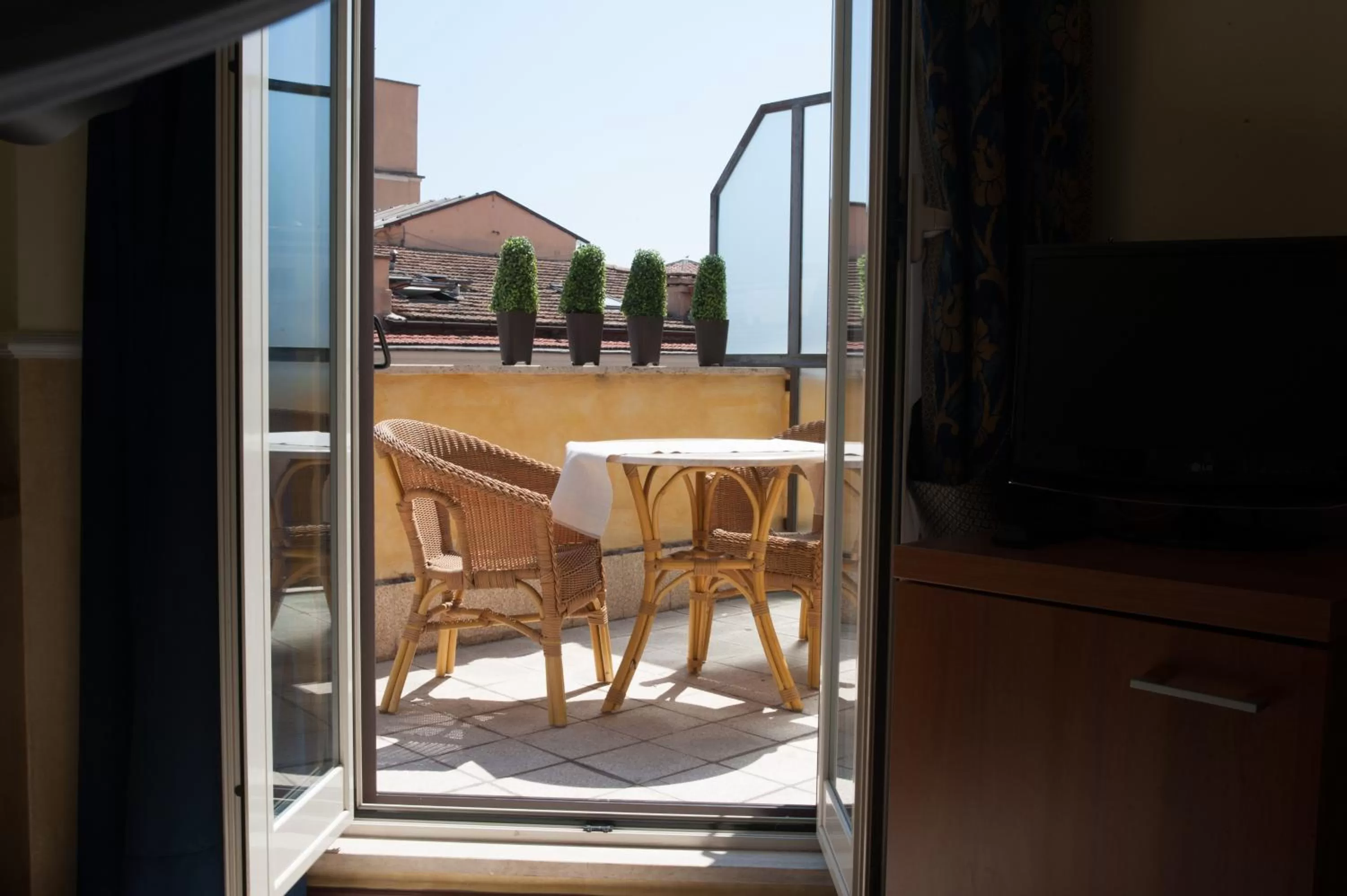 Single Room with Terrace in Hotel Windrose