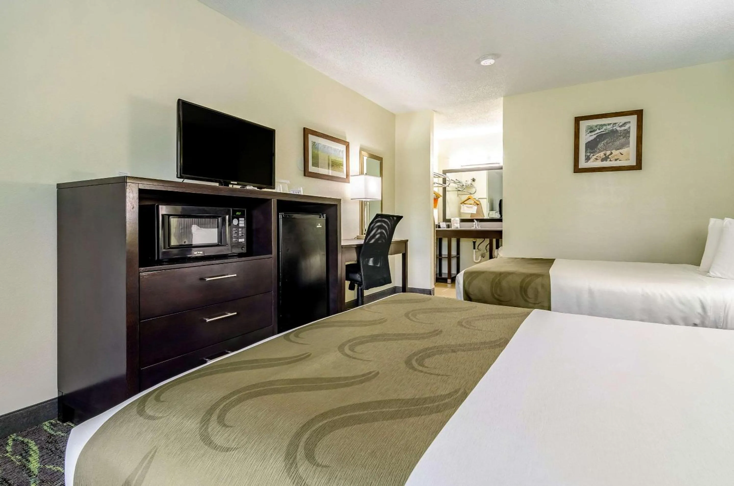 Double Room with Two Double Beds - Smoking in Quality Inn & Suites Creedmoor - Butner