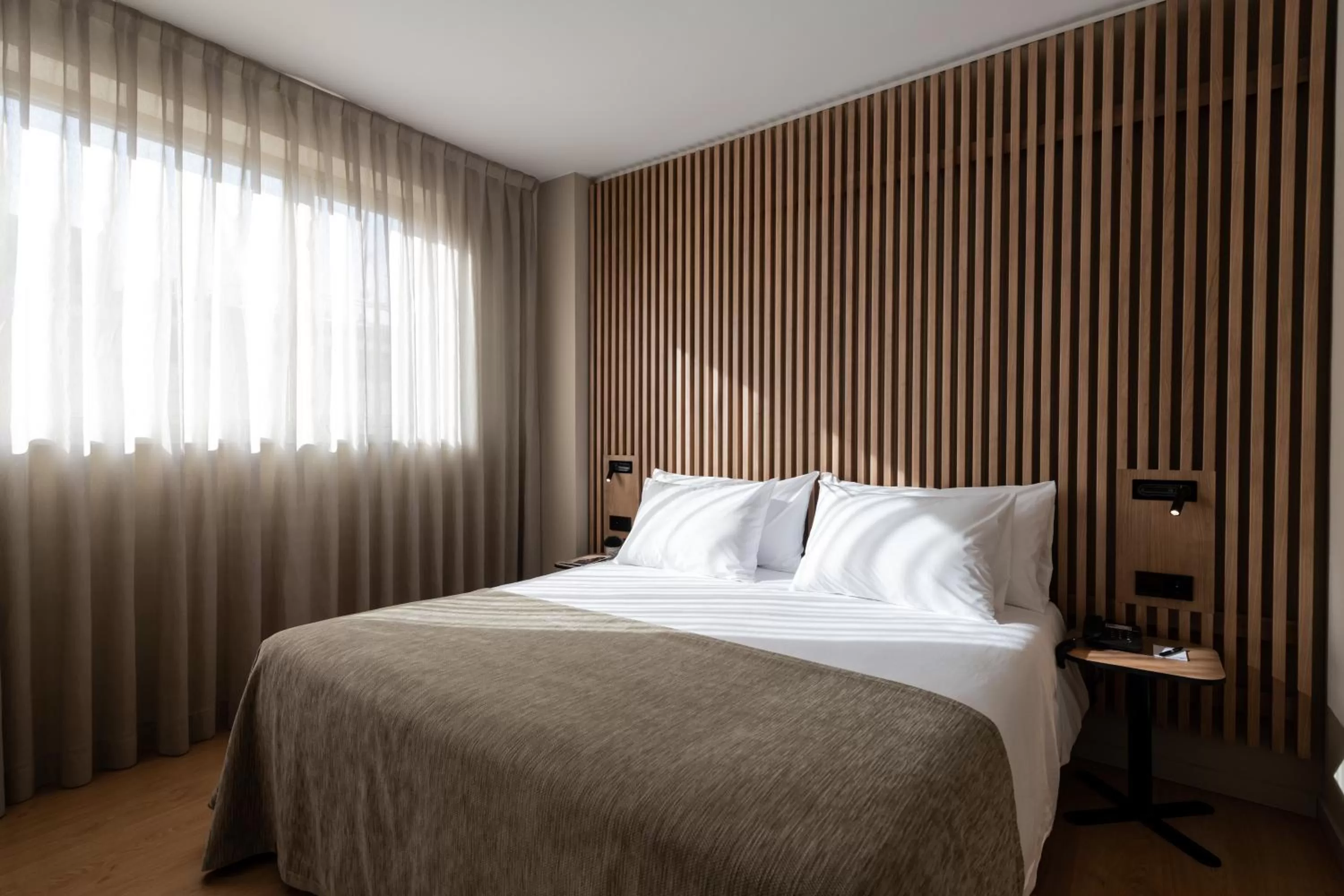 Premium Double or Twin Room in Aparthotel Atenea Barcelona