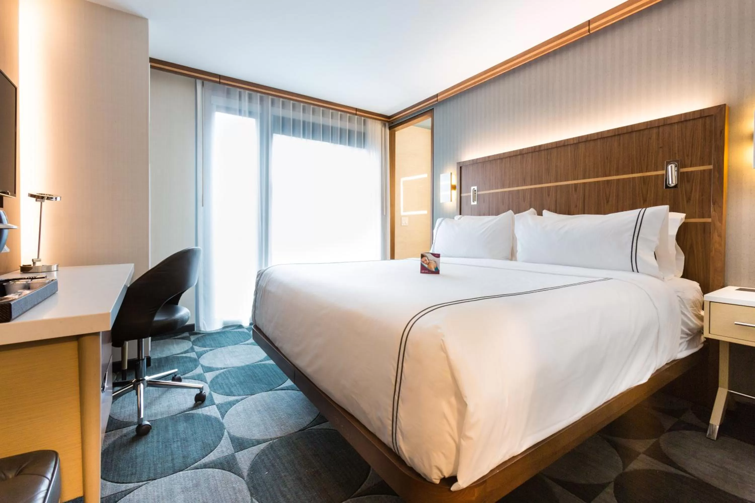 Crowne Plaza HY36 Midtown Manhattan by IHG