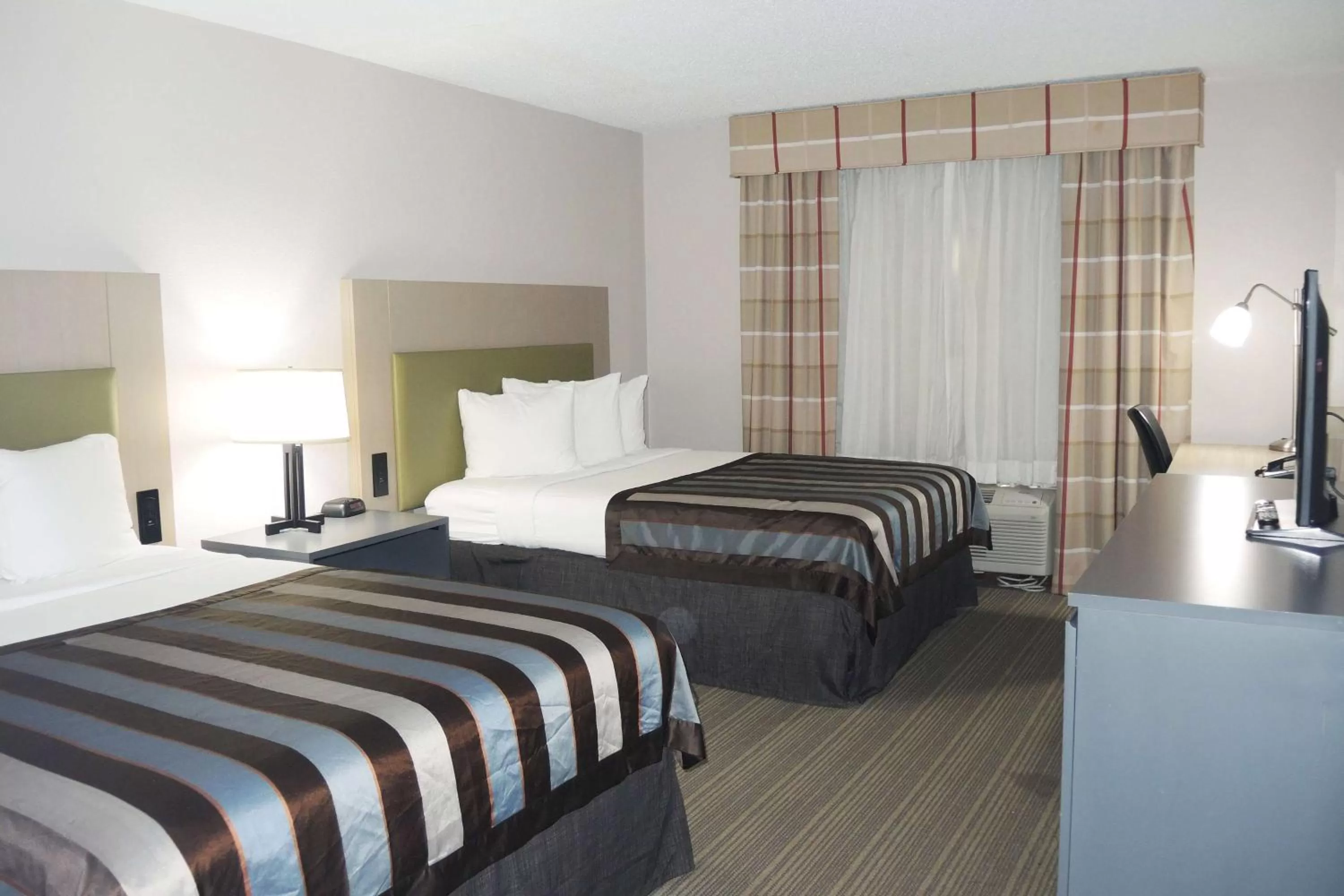 Queen Room with Two Queen Beds - Non-Smoking in Wingate by Wyndham Matthews - Charlotte