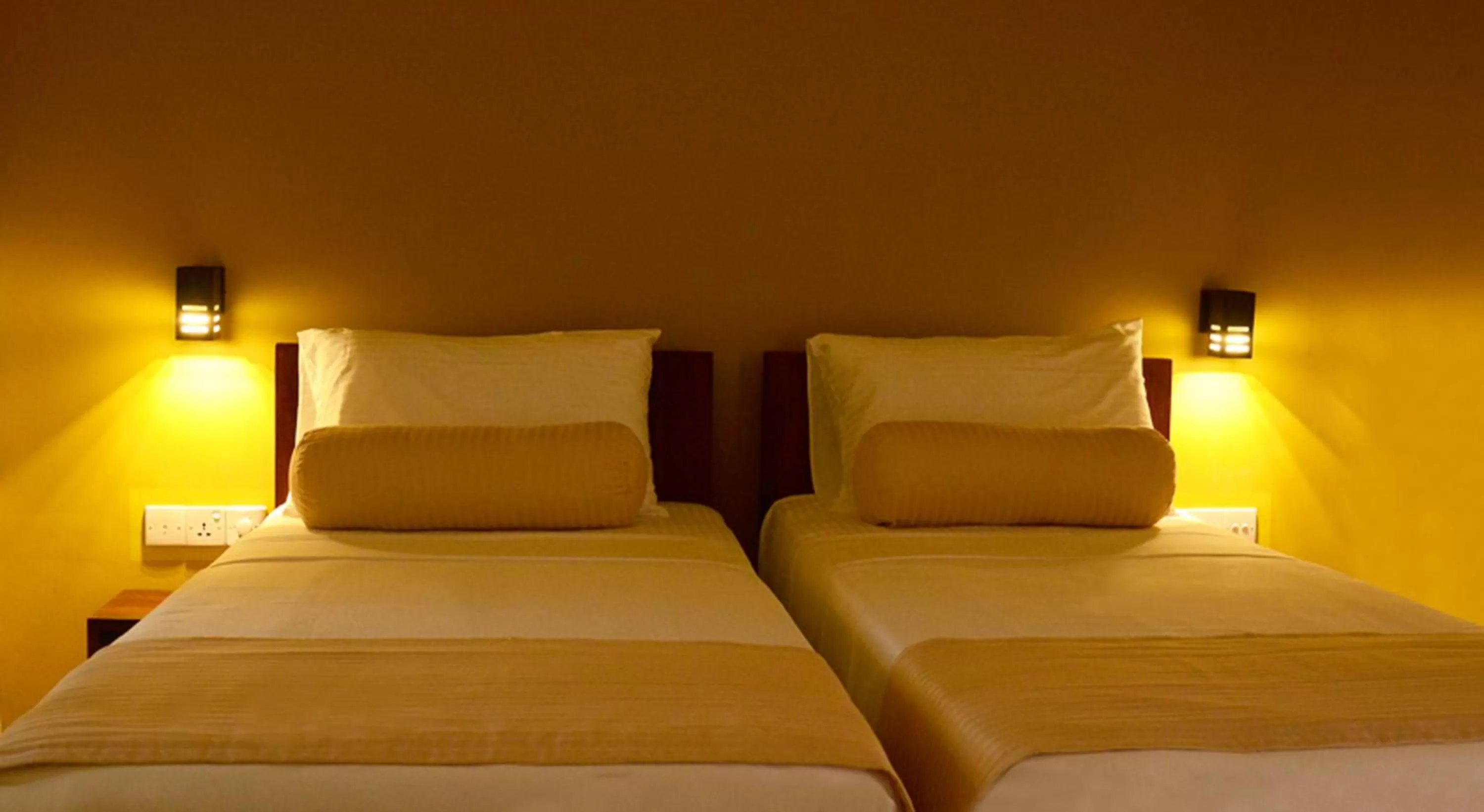 Deluxe Twin Room in Inlak Garden Hotel