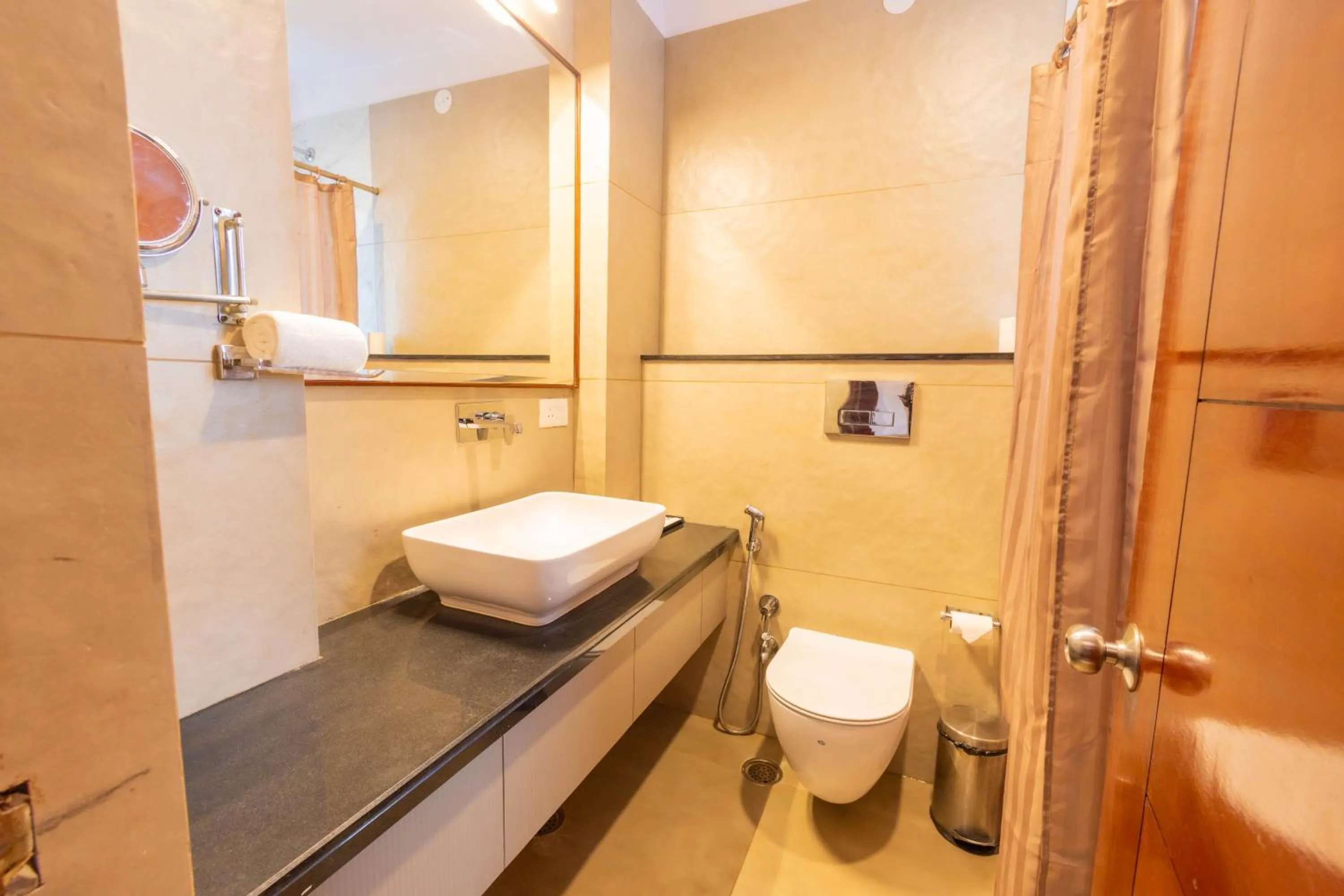 Superior Double Room in Hotel Clarks Inn Jaipur, Banipark