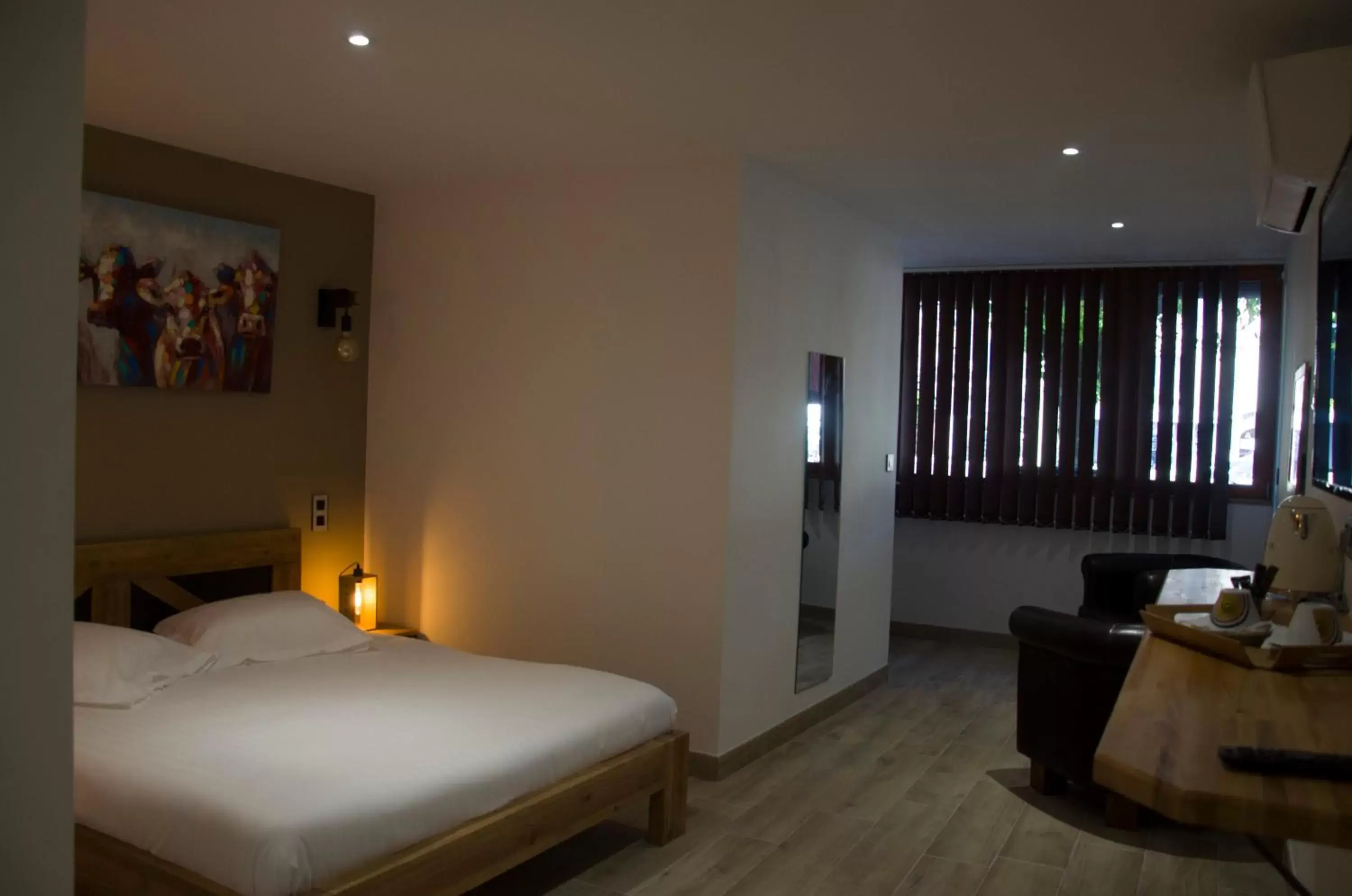 Aux Platanes Aux Platanes