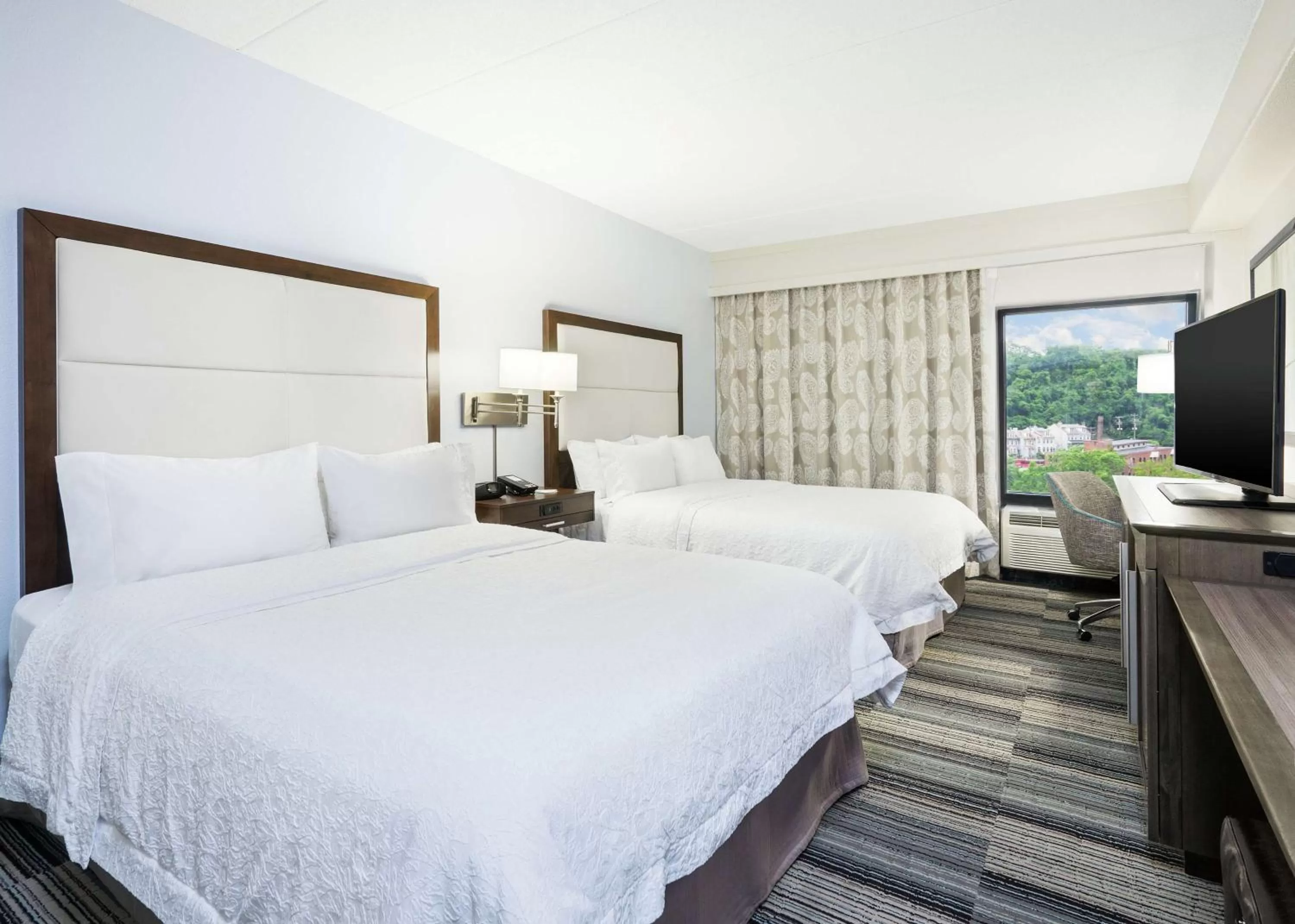 Queen Room with Two Queen Beds - Non-Smoking in Hampton Inn Pittsburgh University Medical Center