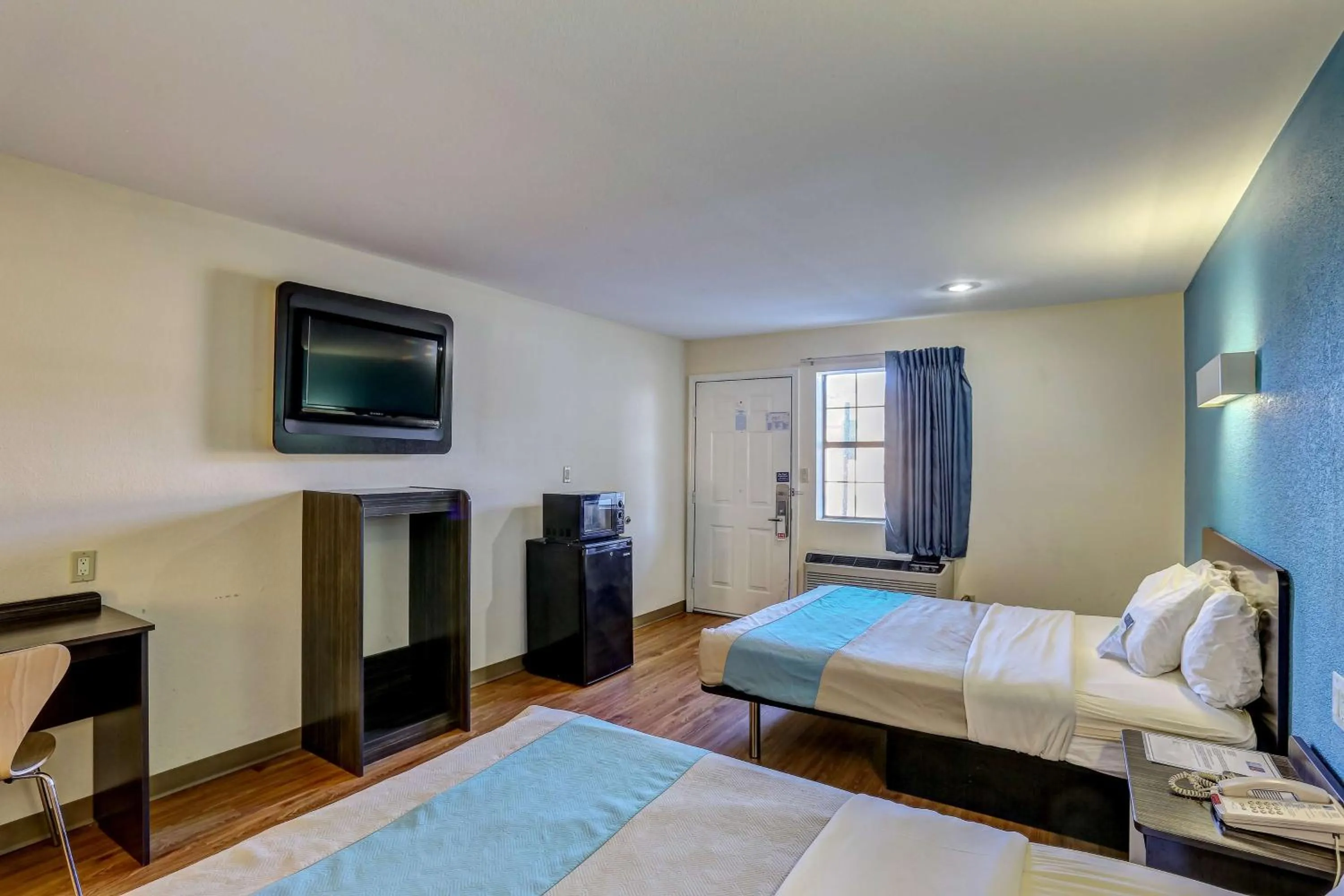 Queen Room with Two Queen Beds - Non-Smoking in Motel 6-Dickson, TN