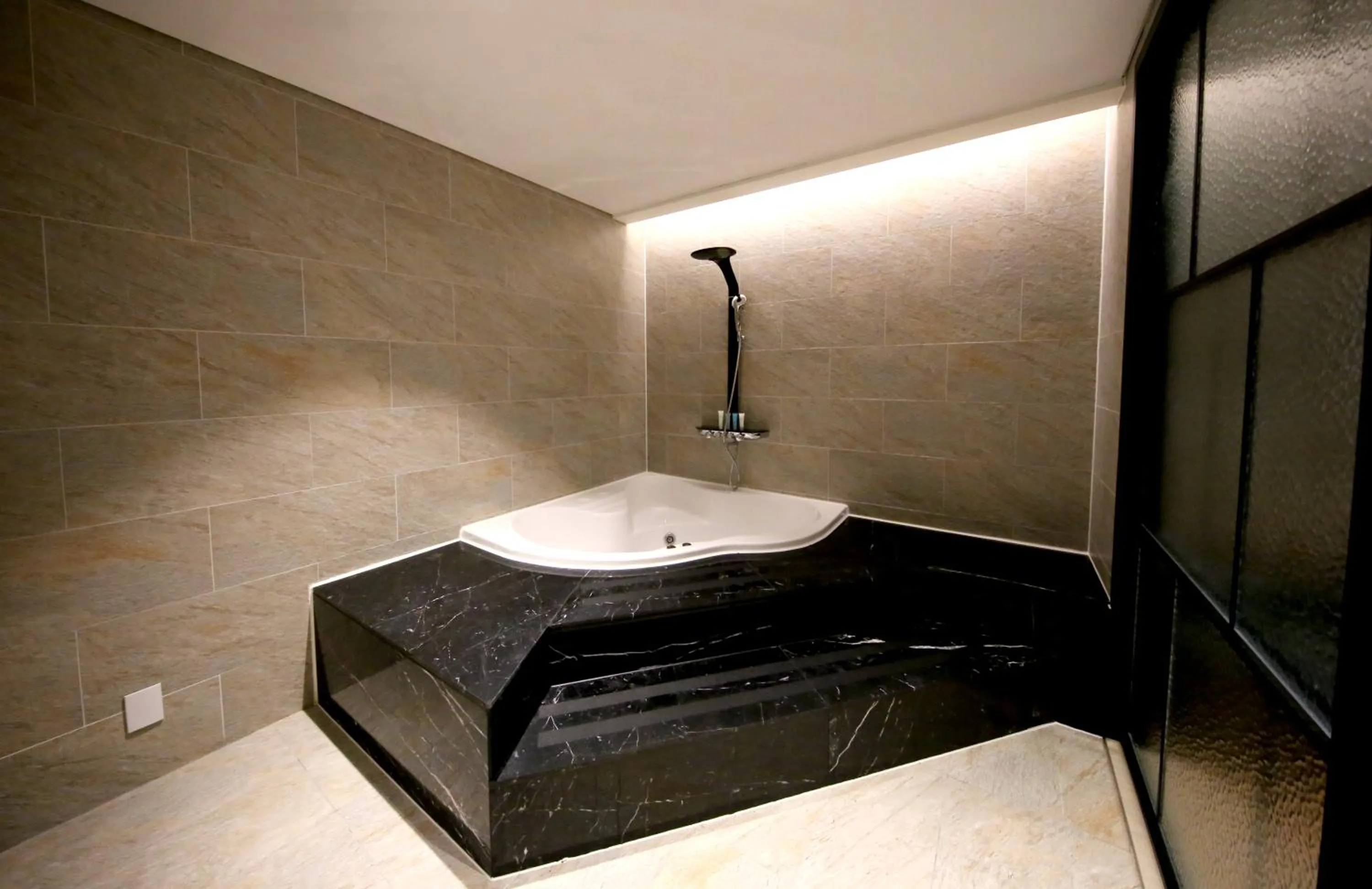 Family Suite Room with Whirlpool Bath  in Sea Cruise Hotel