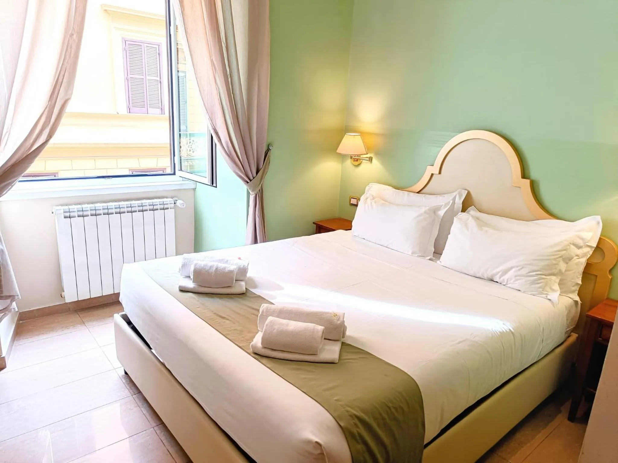 Double Room in Roman Terrace