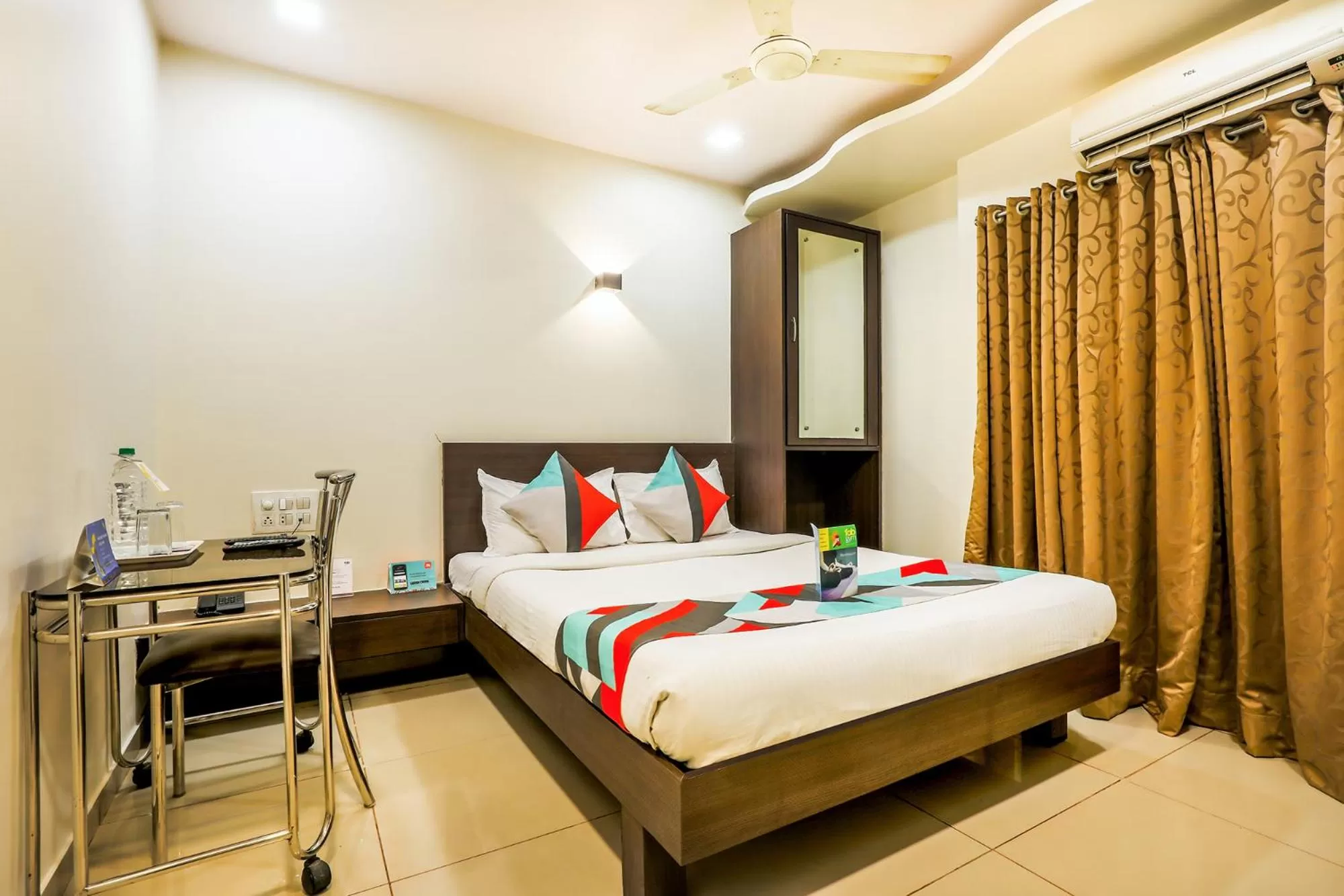 Deluxe Room - single occupancy in FabExpress Adore Inn - Nr Mumbai International Airport