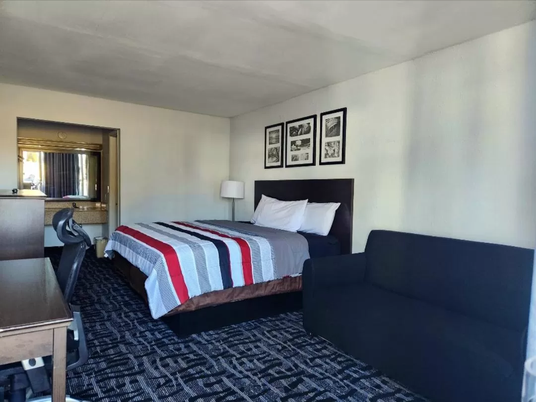 King Room in Scottish Inns Manchester