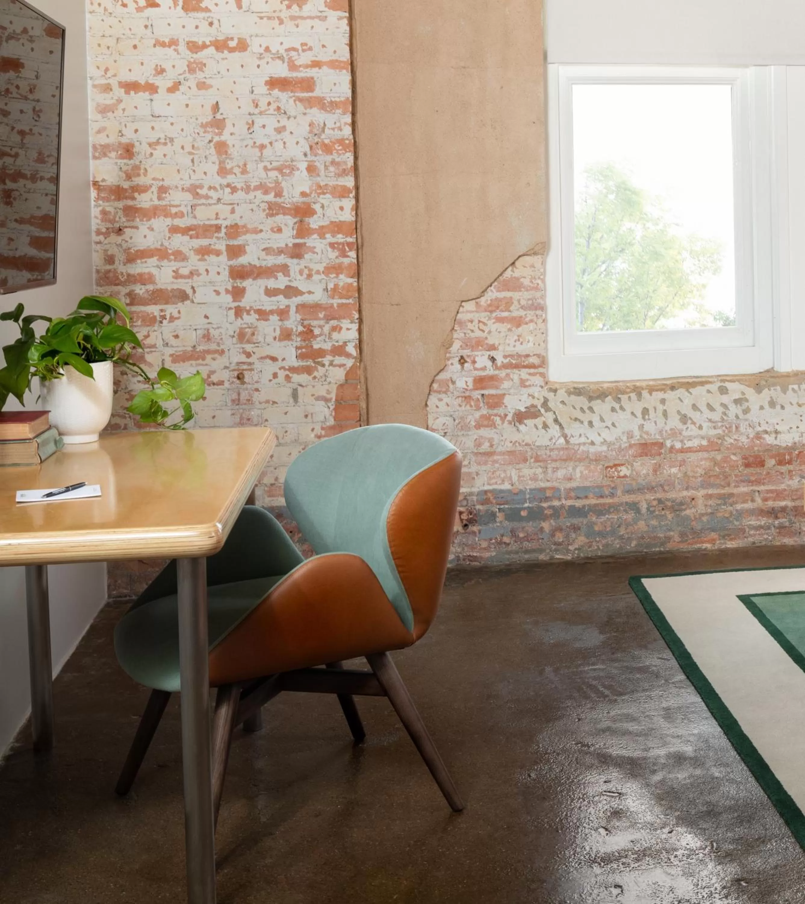 King Room - Disability Access in Canvas Hotel Dallas