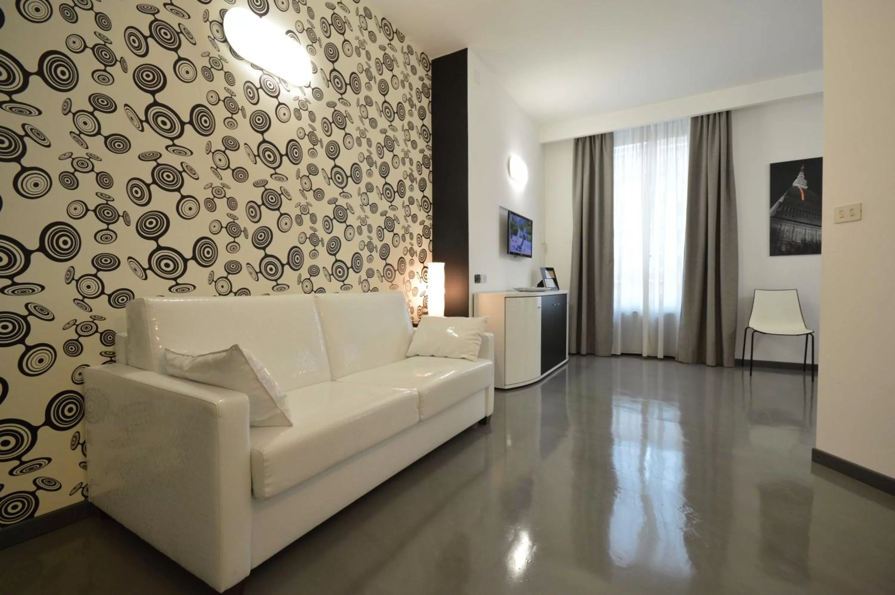 Deluxe Studio (4 Adults) - single occupancy in Residence Star