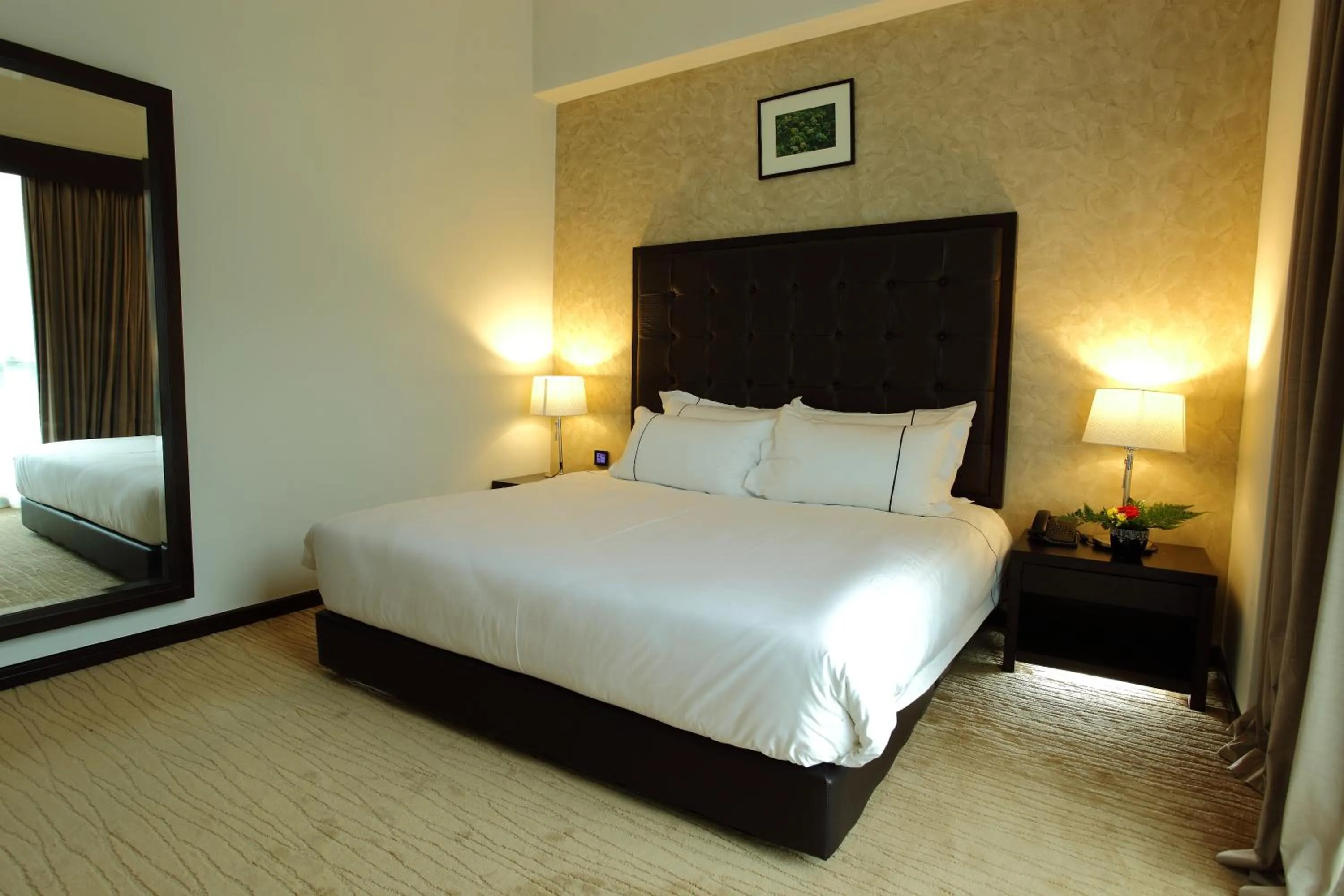 Executive Suite in Symphony Suites Hotel
