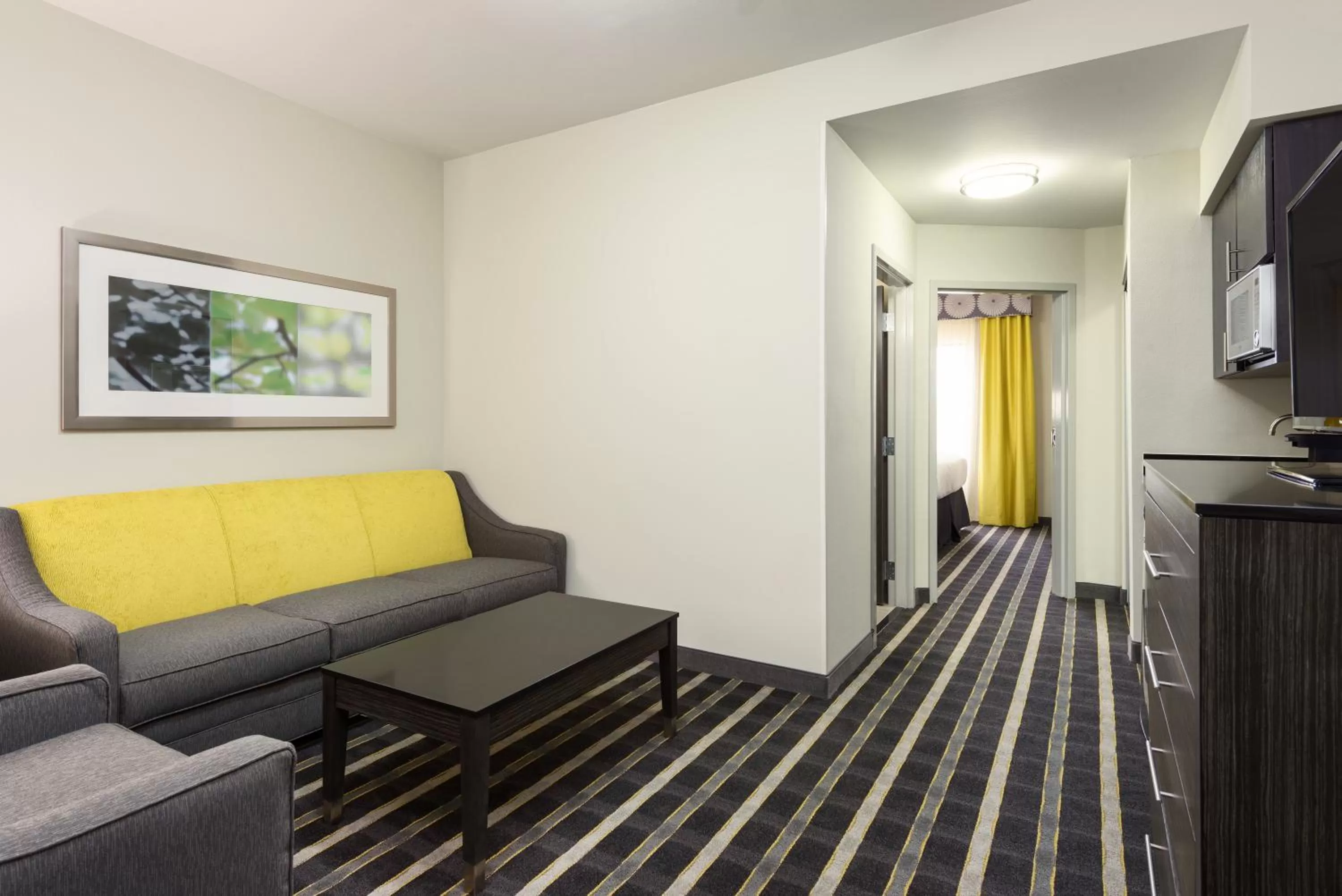 King Suite in Holiday Inn Express and Suites Norman by IHG