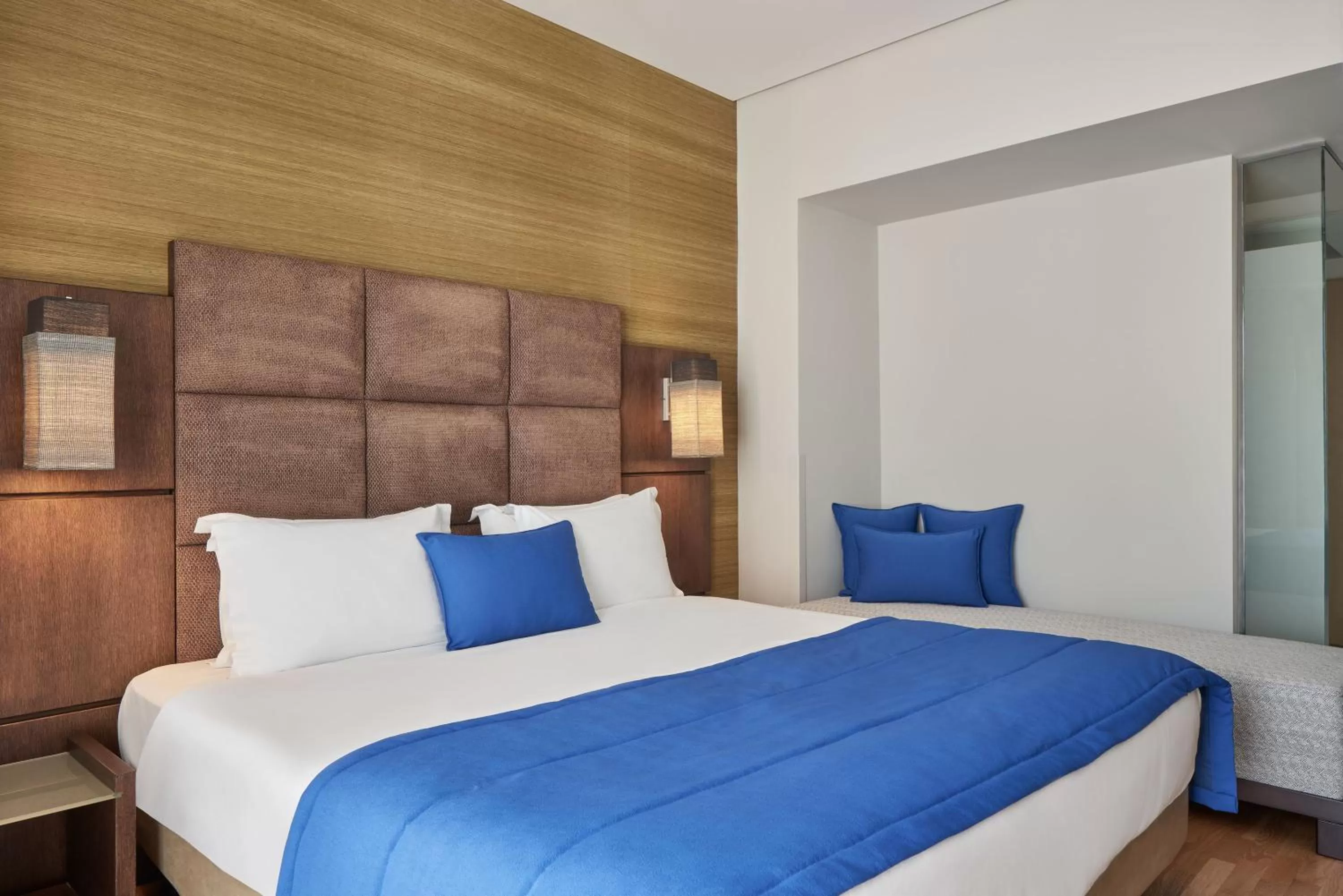 Superior Room with Acropolis View and Balcony in Arion Athens Hotel