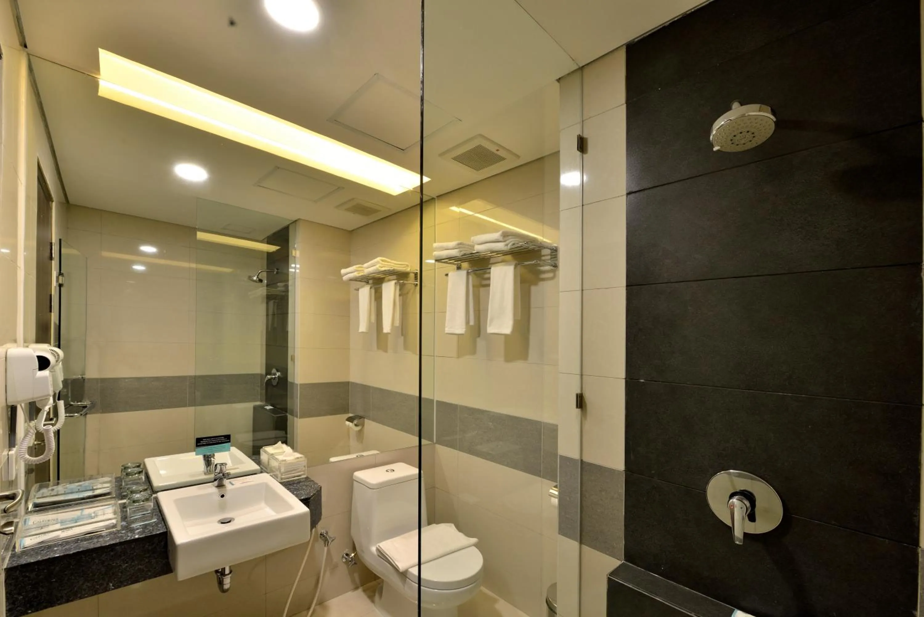 Executive Double or Twin Room in Hotel California Bandung