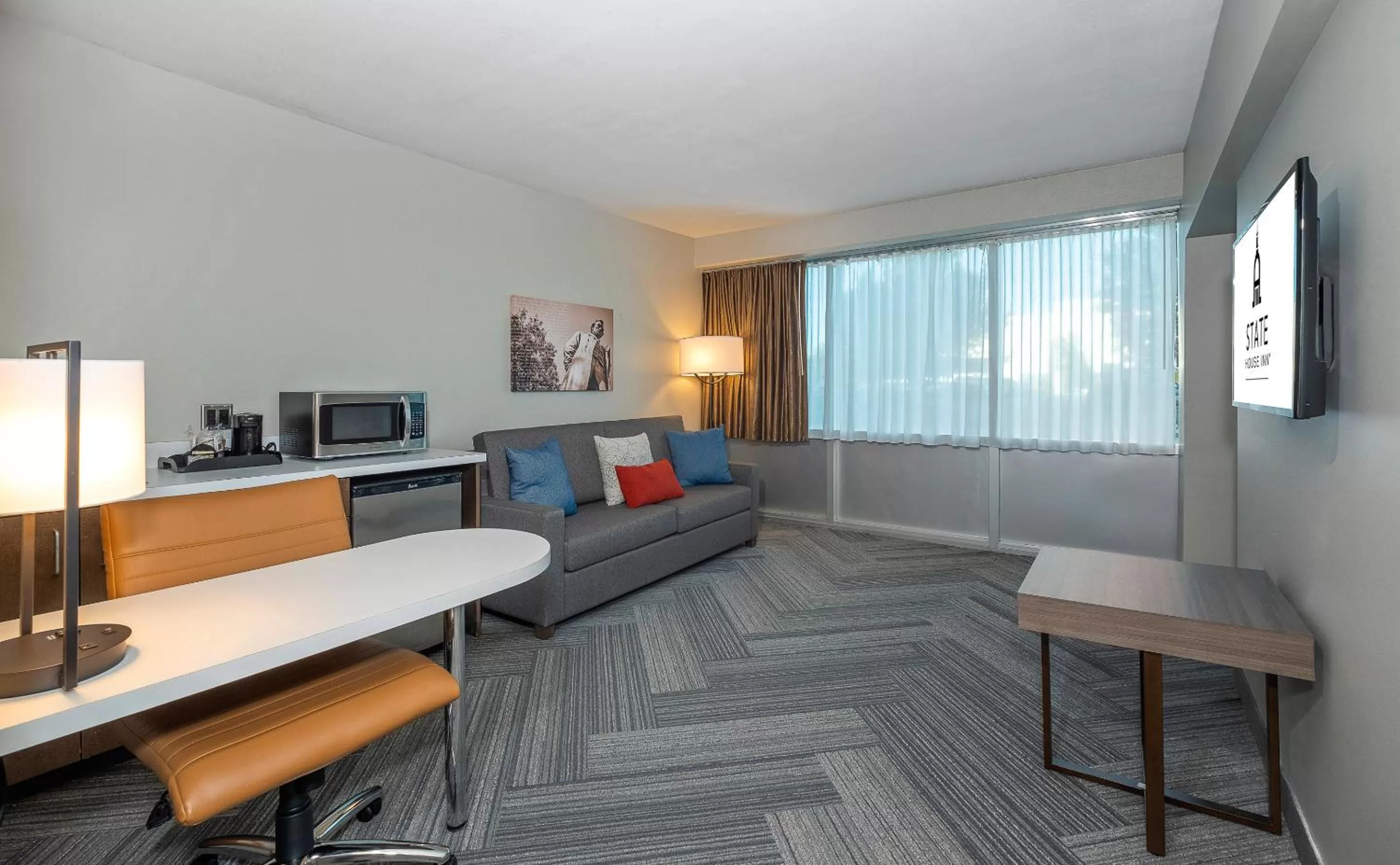 King Suite - Non-Smoking in State House Inn, Trademark Collection by Wyndham