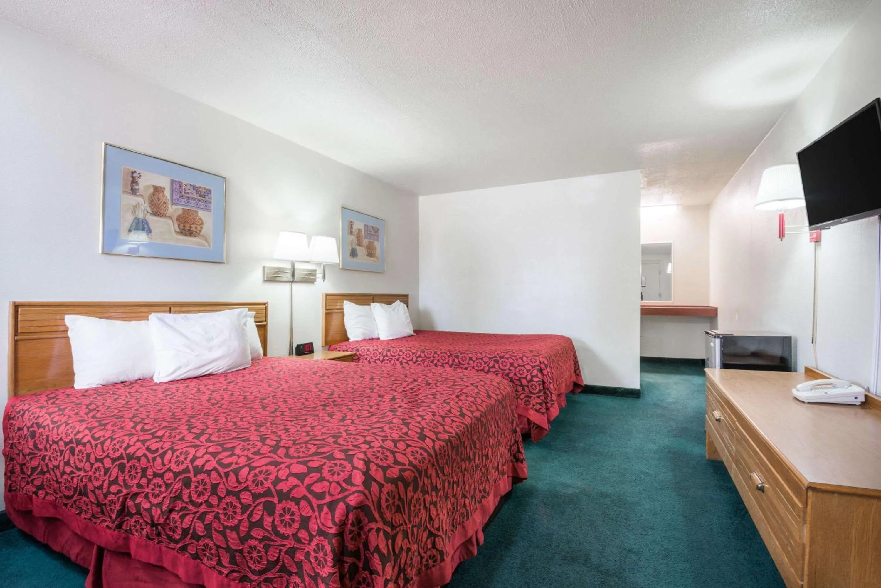 Double Room with Two Double Beds - Smoking in Days Inn by Wyndham Gallup