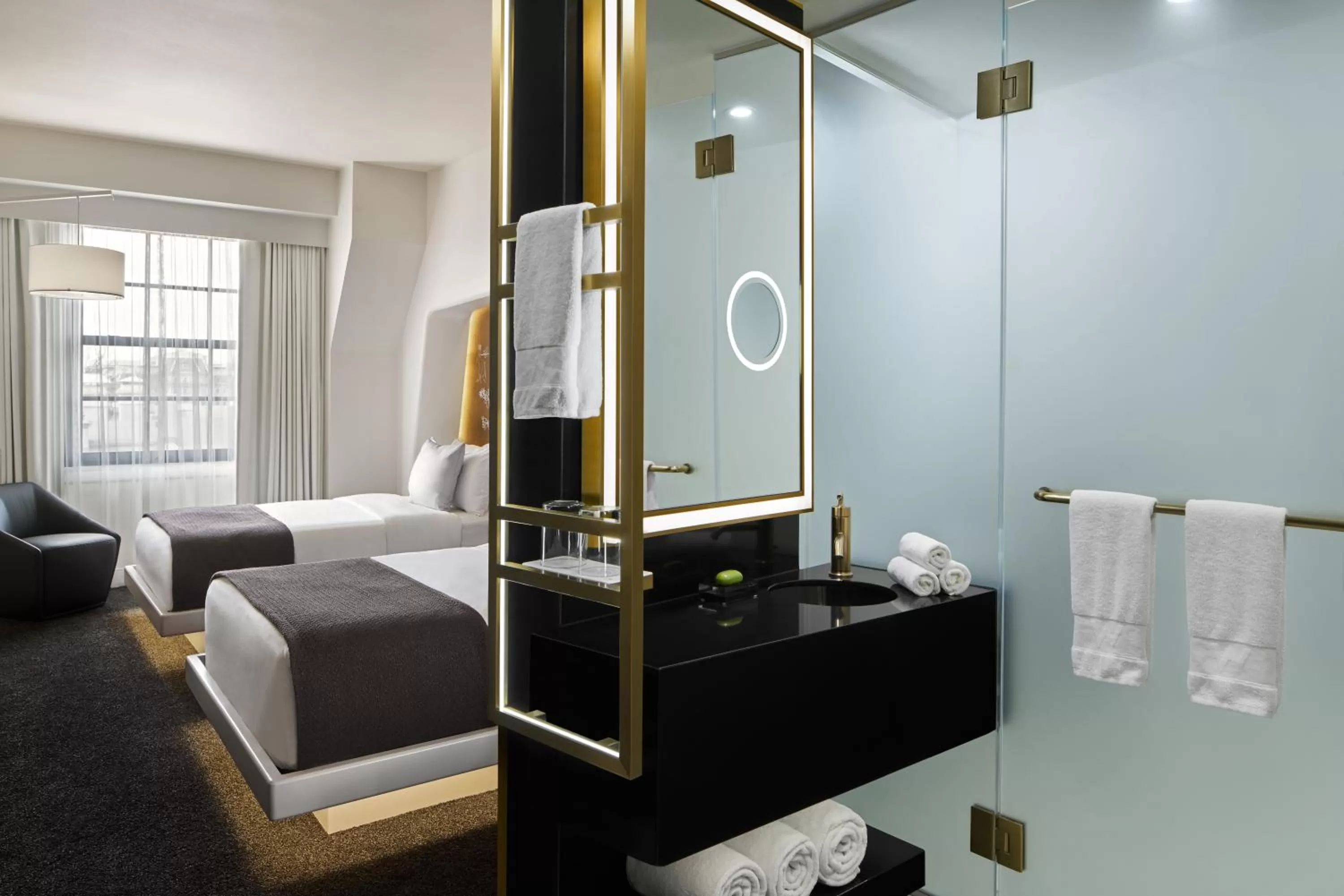 Deluxe Double or Twin Room in Hotel Washington