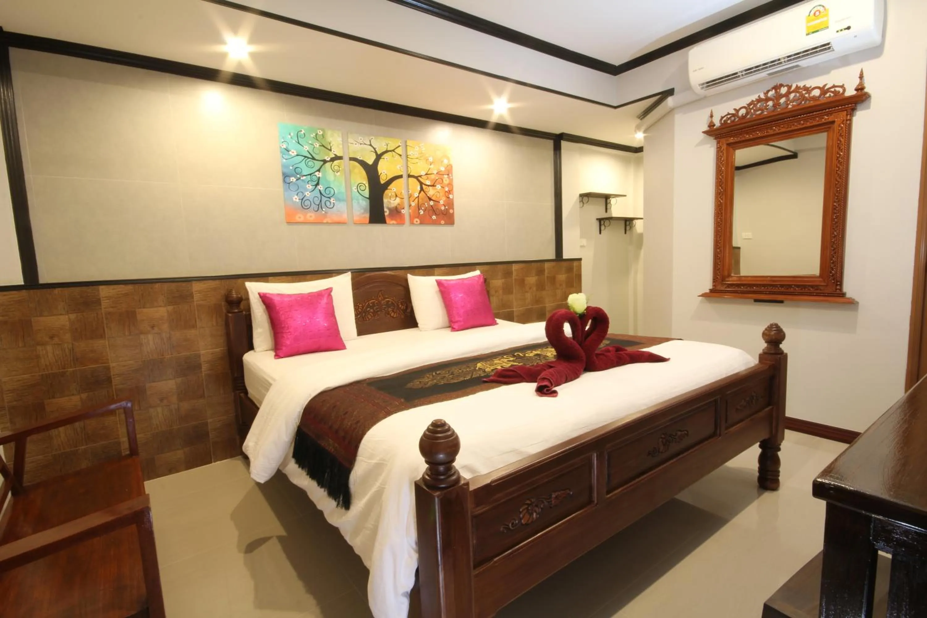 Superior Deluxe Double Room  - single occupancy in TR Guesthouse