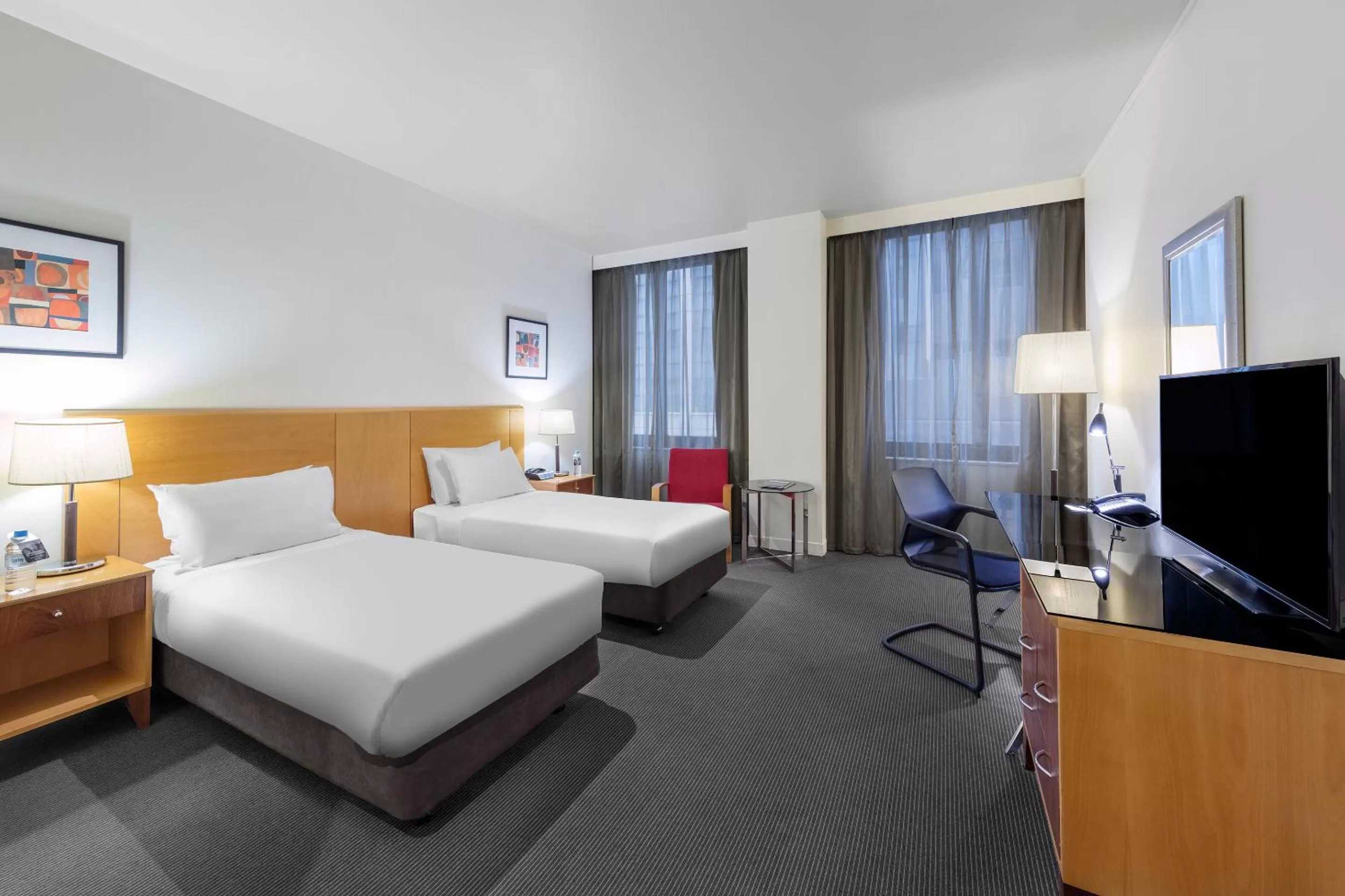 Standard Twin Room in Radisson On Flagstaff Gardens Melbourne