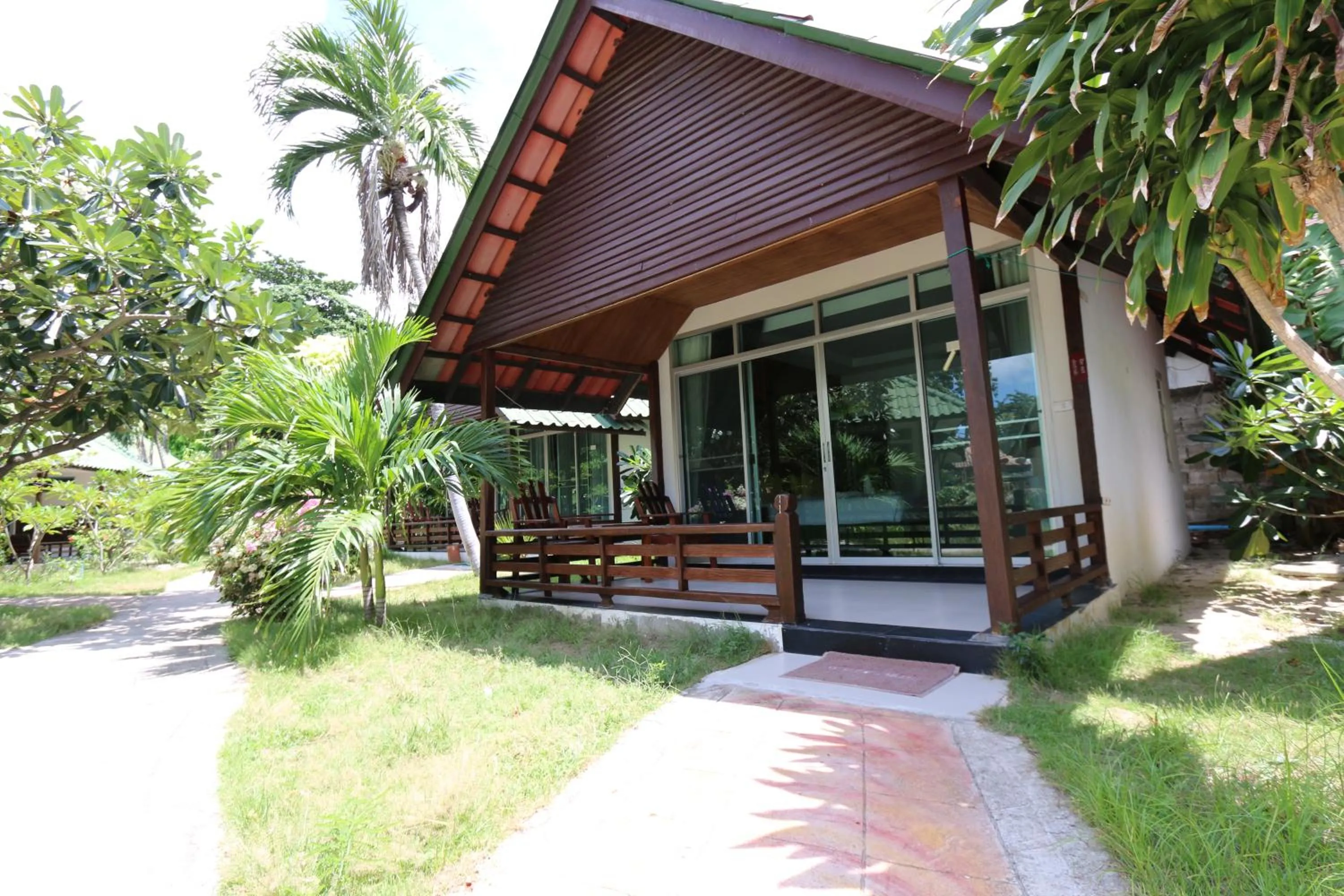 Deluxe Double or Twin Room in Marine Chaweng Beach Resort