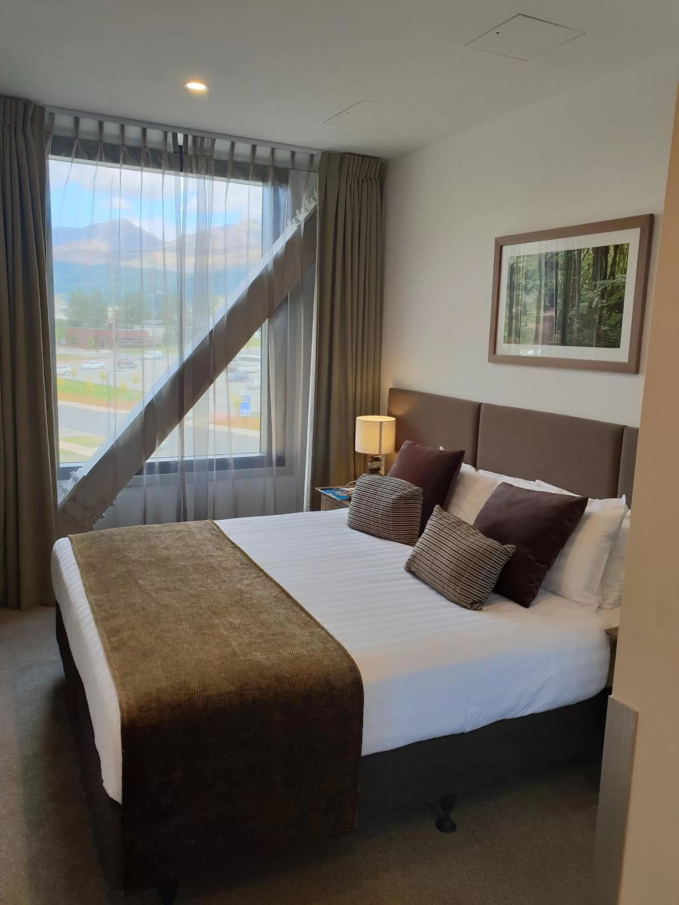 Standard Hotel King in Wyndham Garden Remarkables Park Queenstown