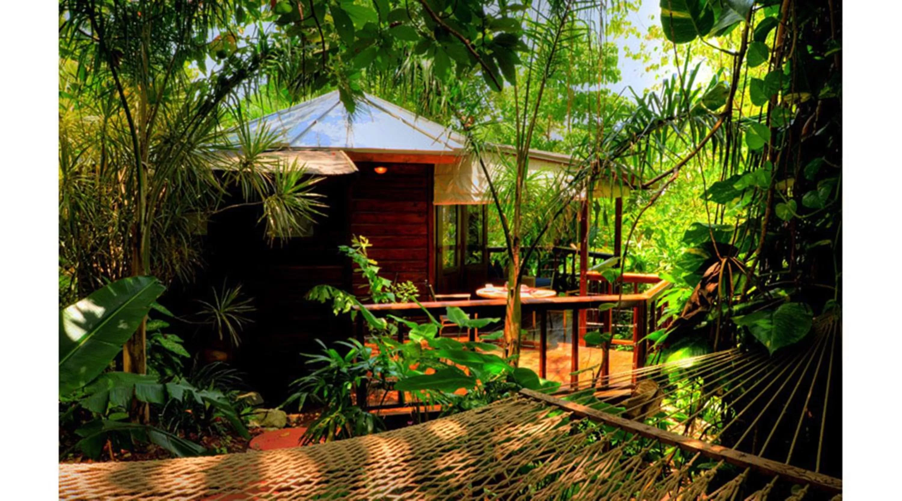 Cottage with Hot Tub in Geejam