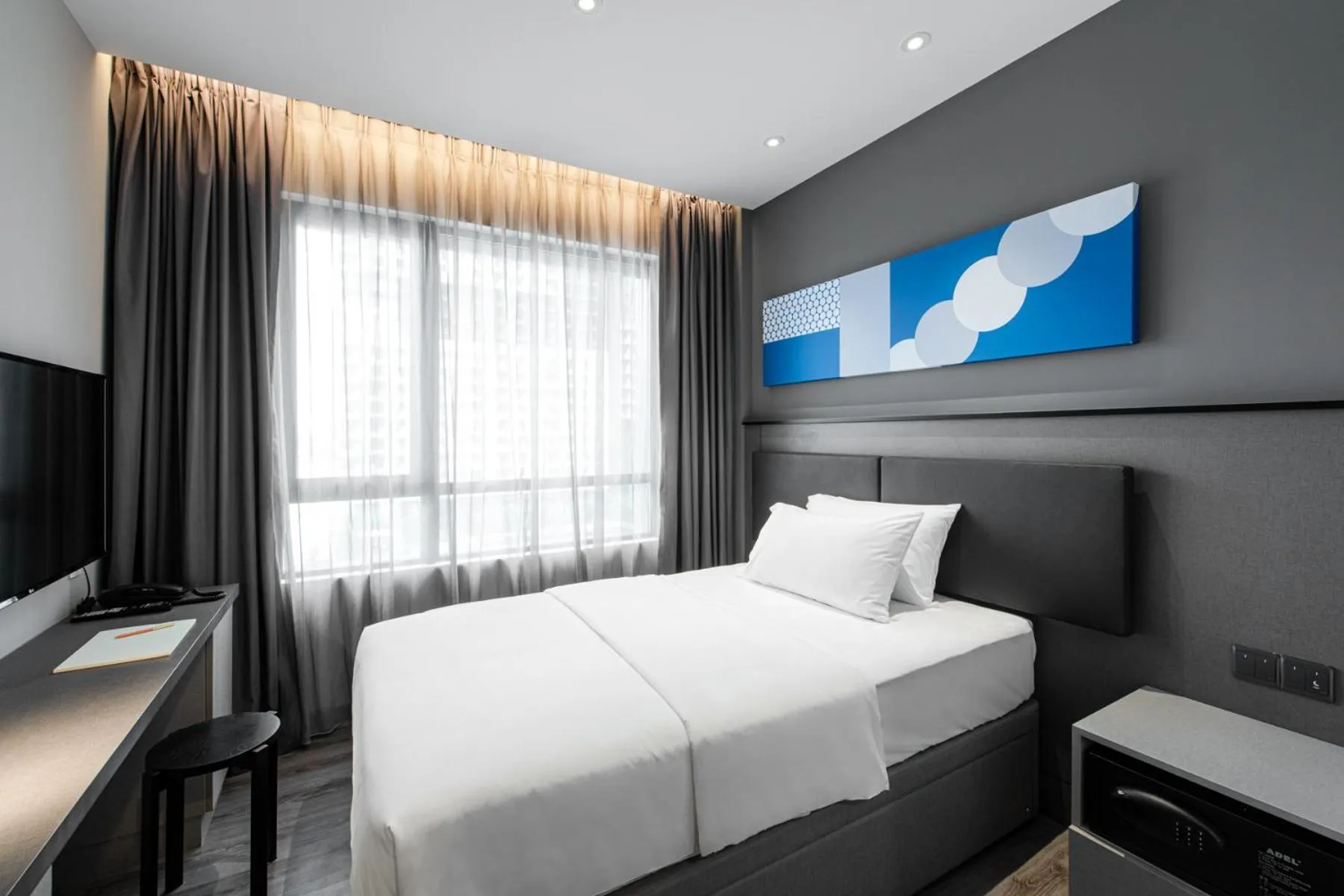 Thinker Two Type 1 in Komune Living