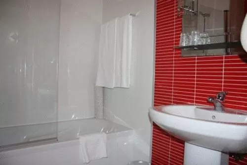 Twin Room - single occupancy in Hotel Classis