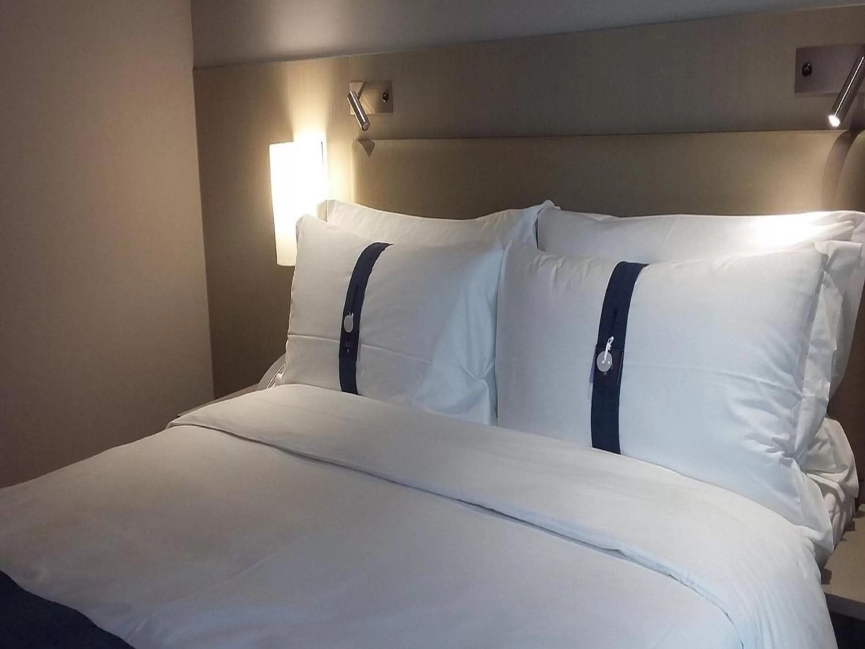 Holiday Inn Express Hong Kong Mongkok by IHG