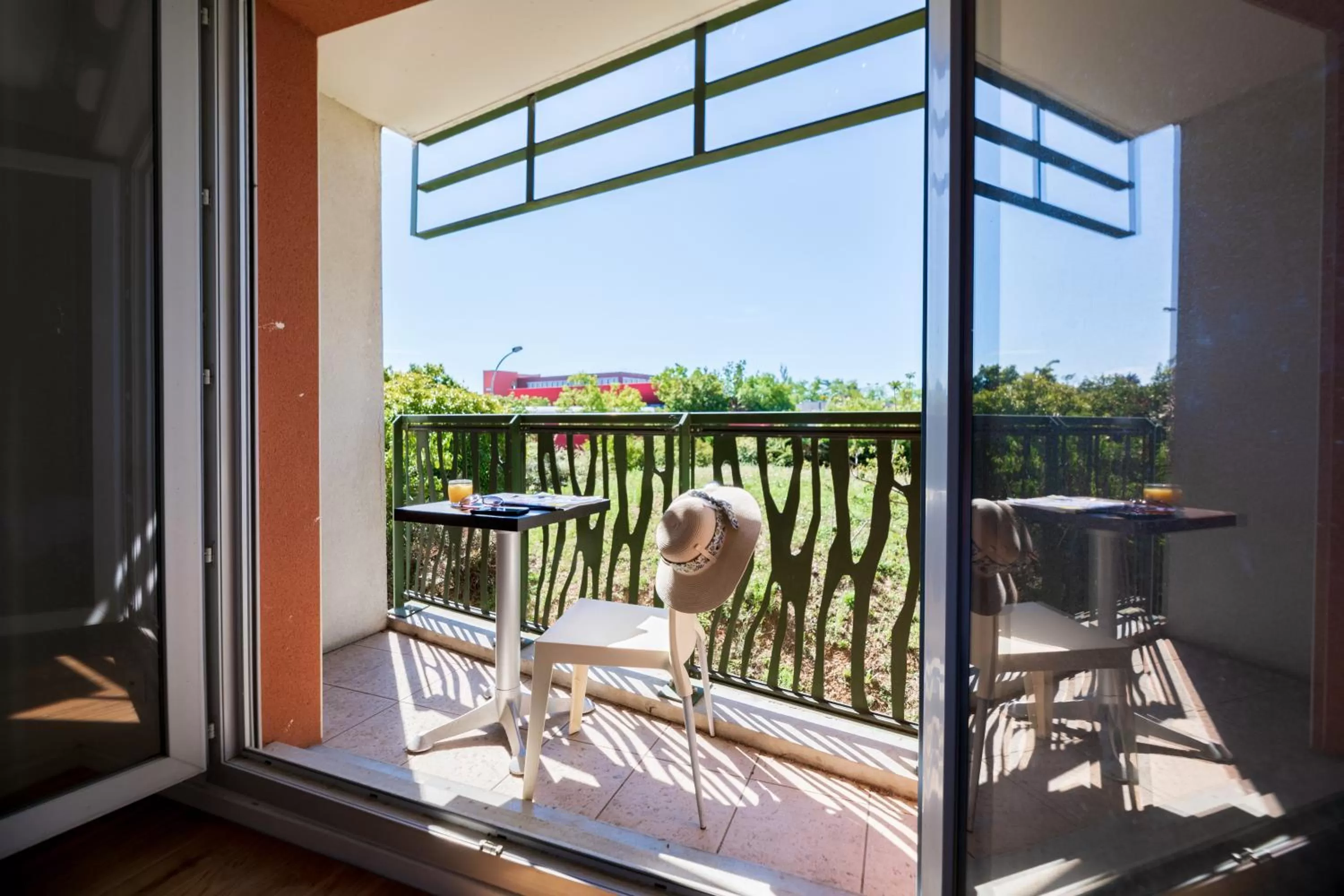 Studio Apartment (3 Adults) in Cerise Valence