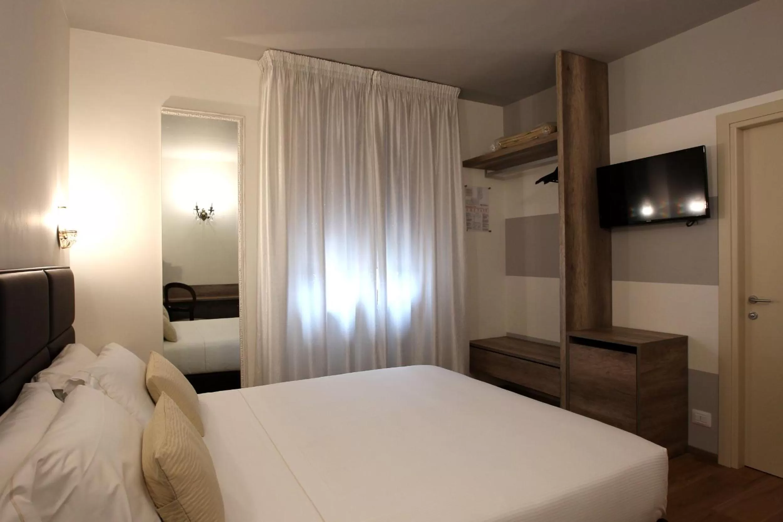 Superior Double or Twin Room - single occupancy in Hotel Globo