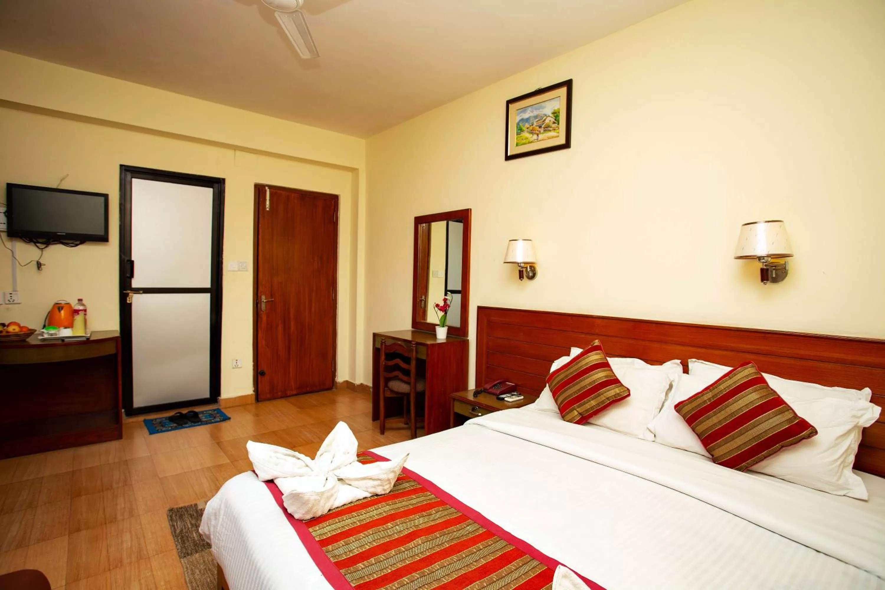 Double Room with Balcony - Mountain View in Hotel Orchid