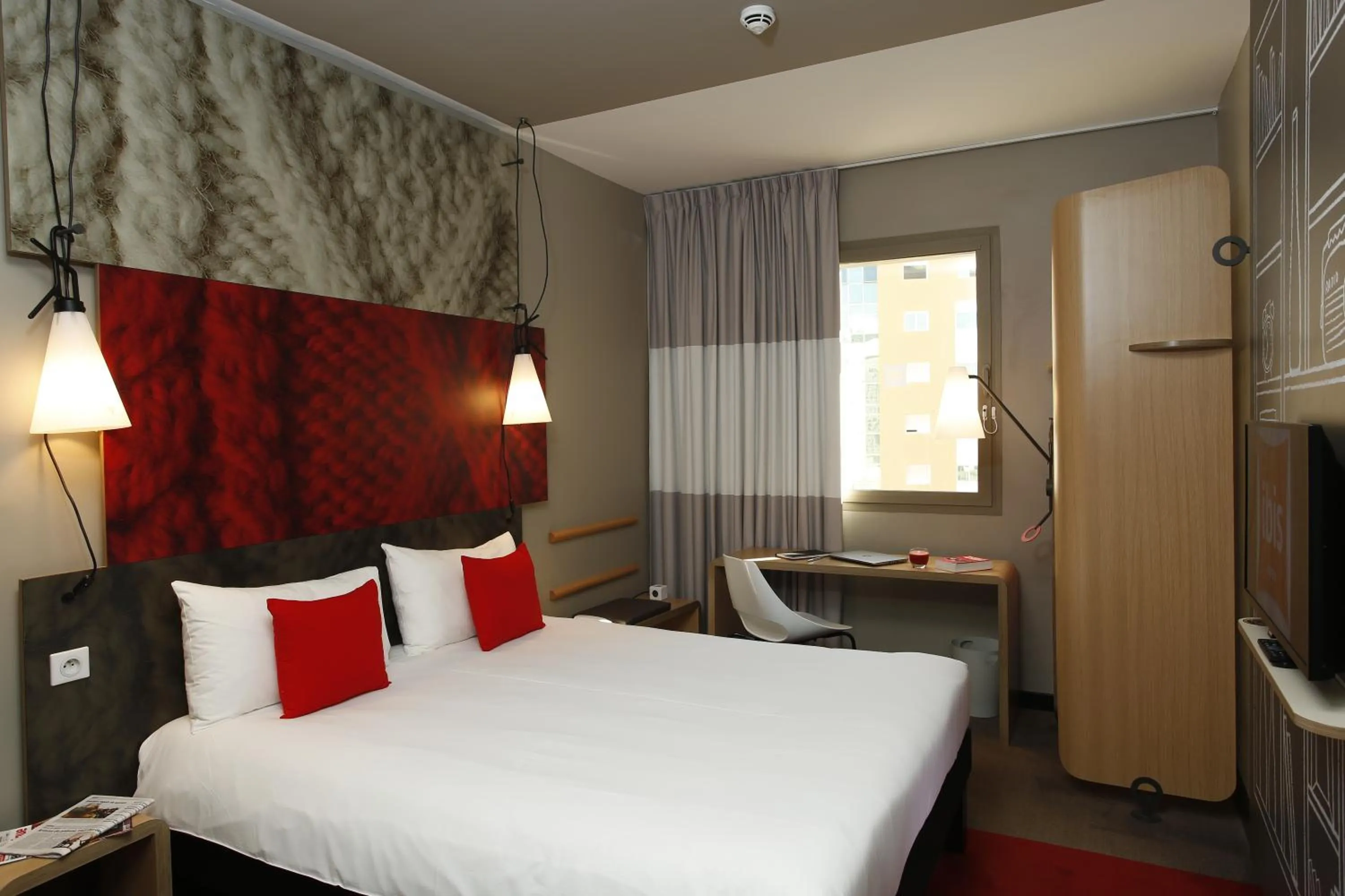 Bed in Ibis Sfax