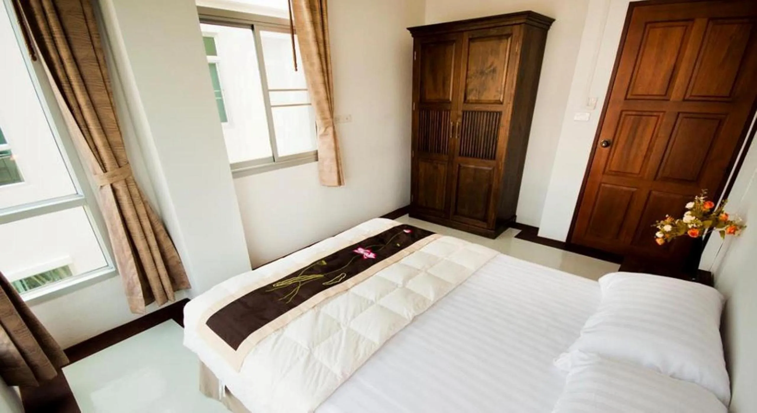 Suite in The Meet Green Apartment