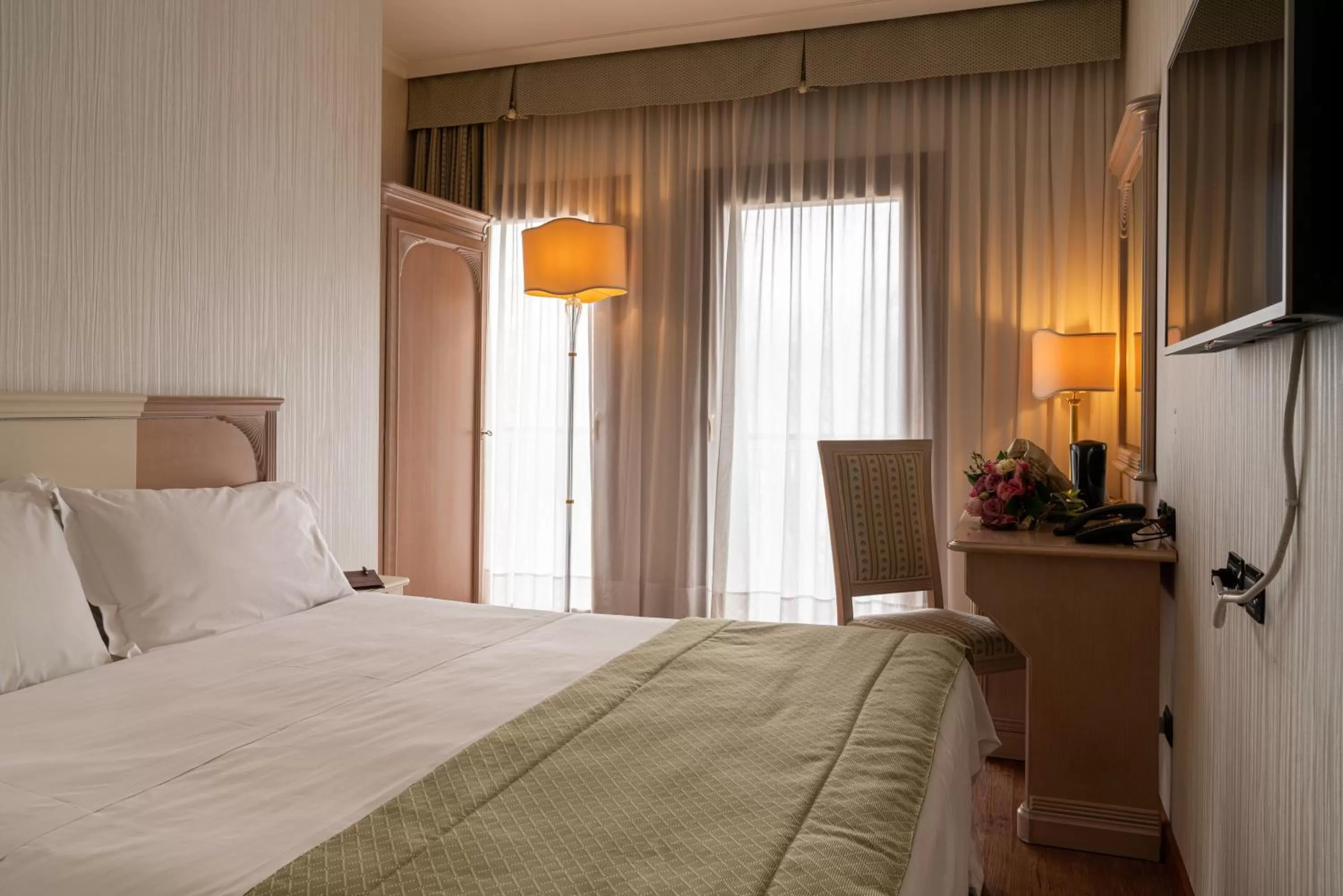 Classic Double Room in Hotel Roxy Plaza