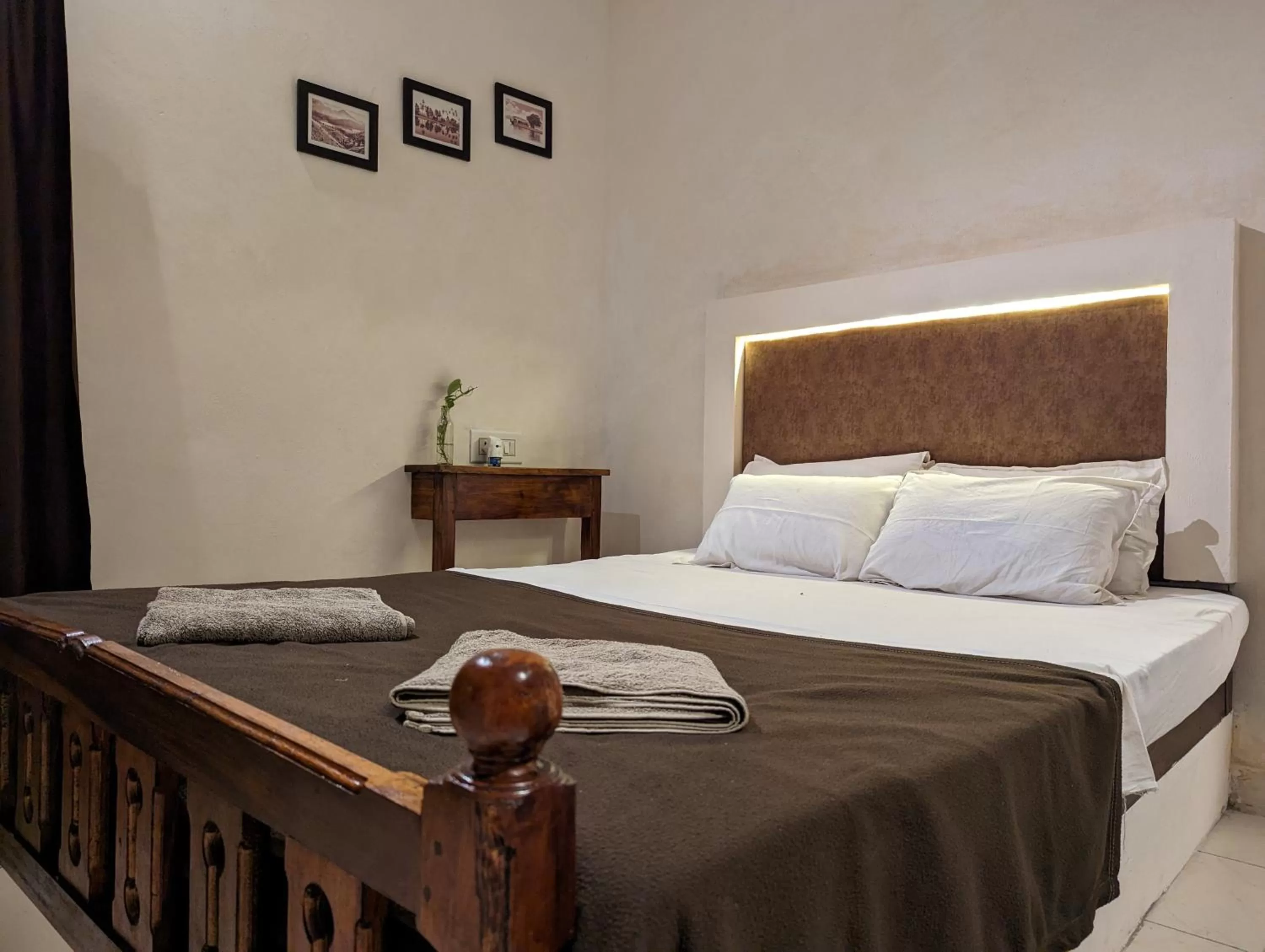 Deluxe Double Room with Balcony in Satta Beach Residence