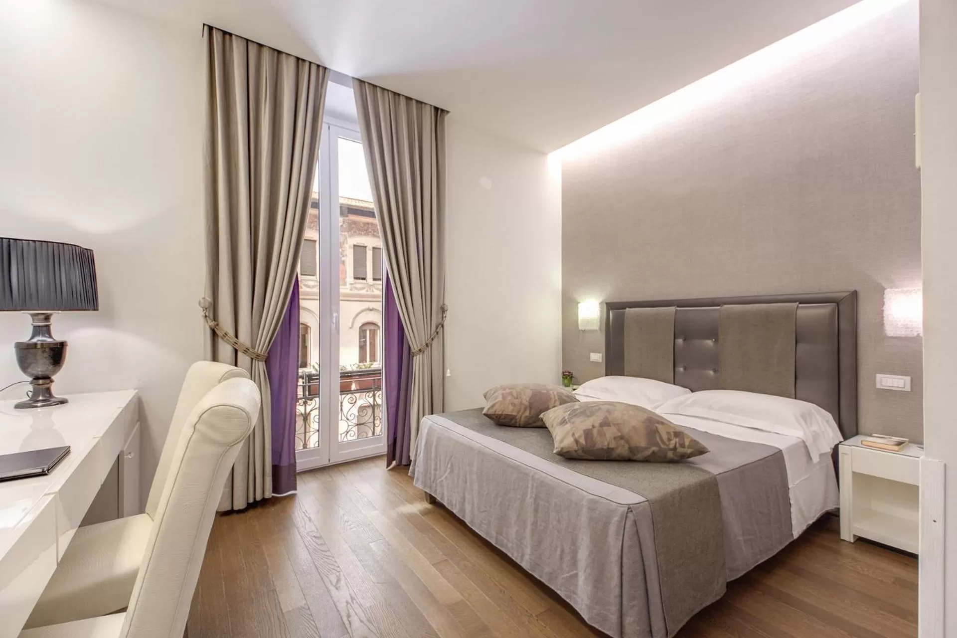 Superior Double Room in Roma Boutique Hotel