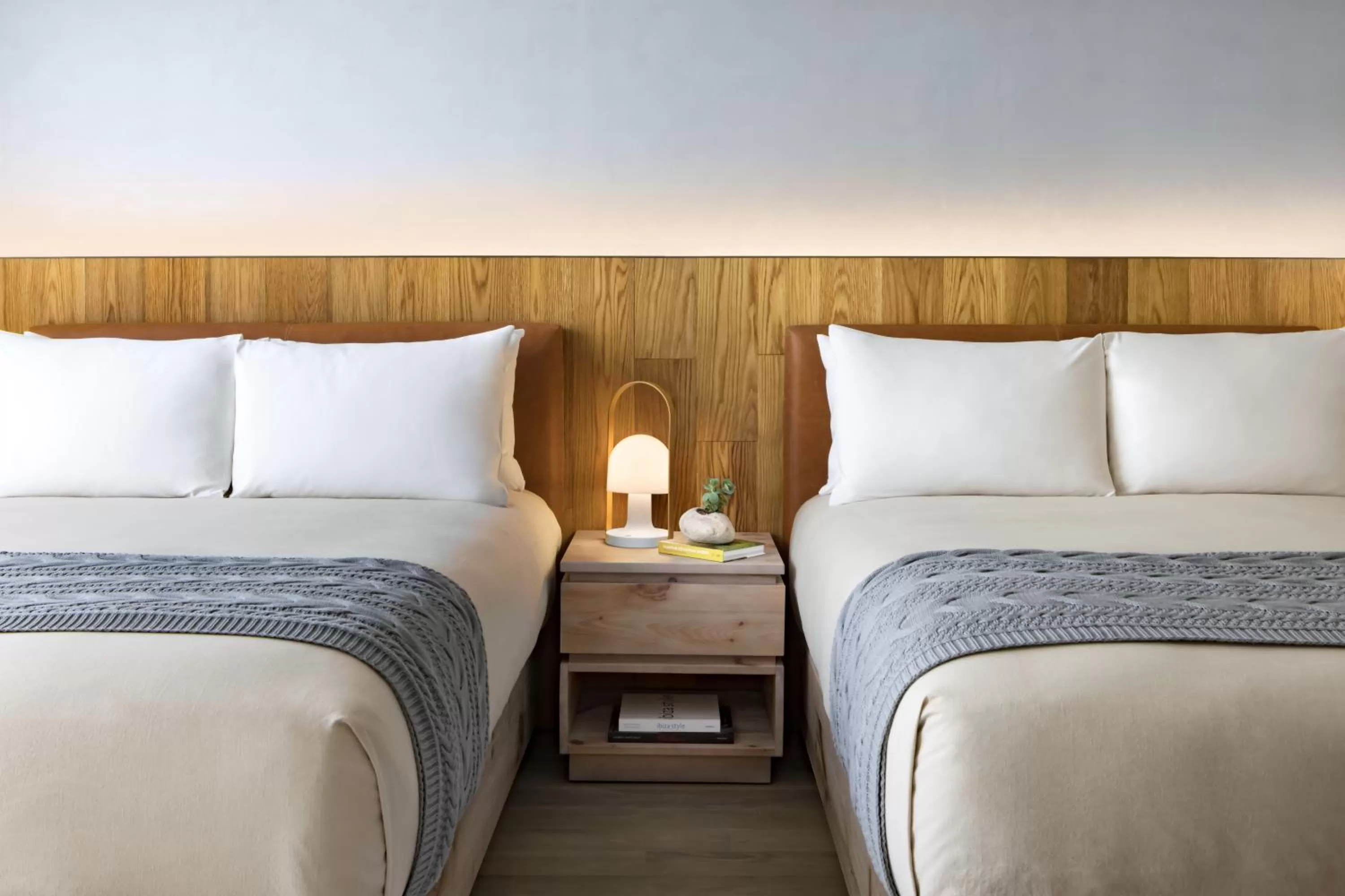 City 2 Queens in 1 Hotel Toronto