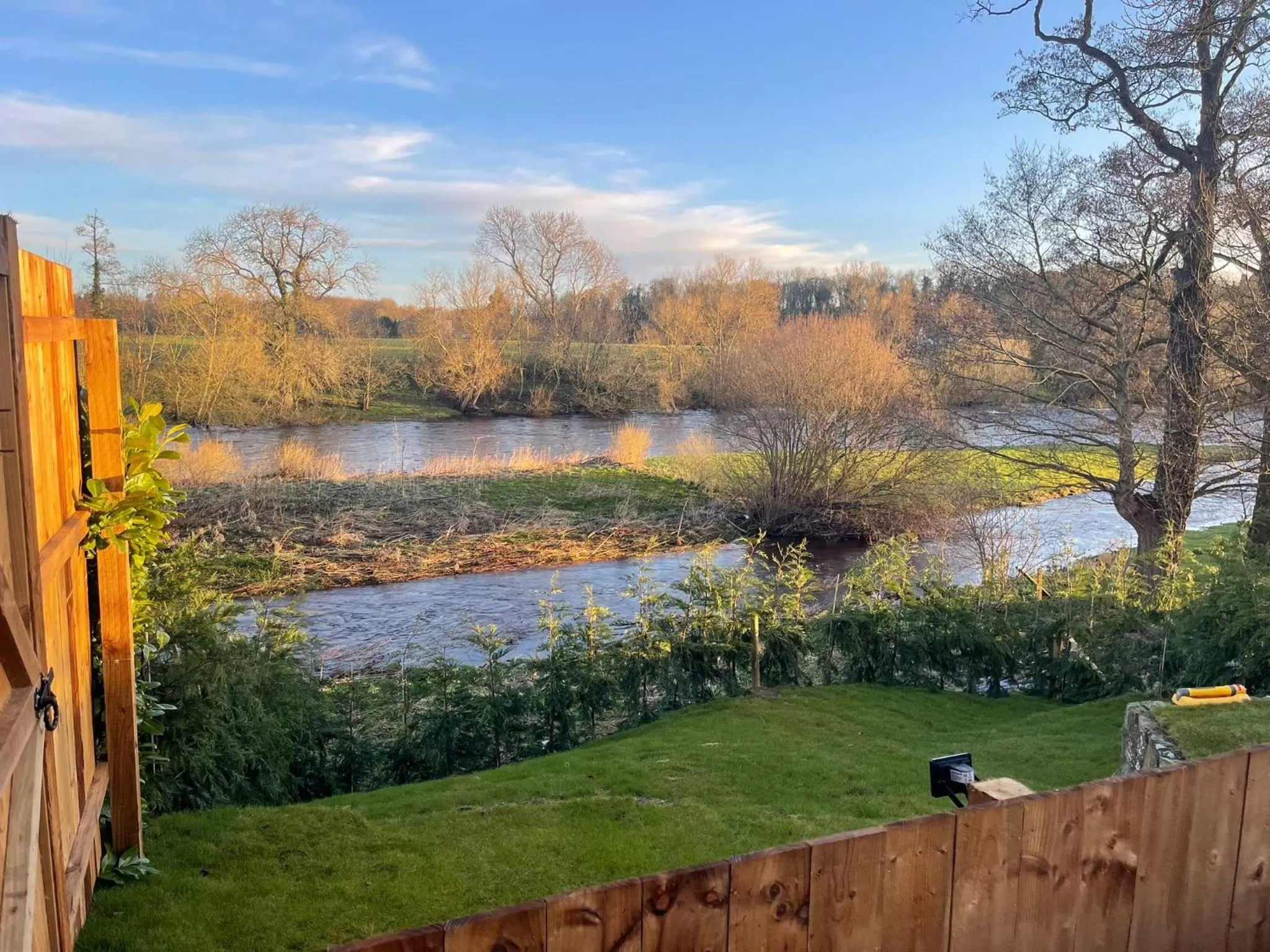 King Suite with Sofa Bed - Non-Smoking in The George - Sure Hotel Collection by Best Western