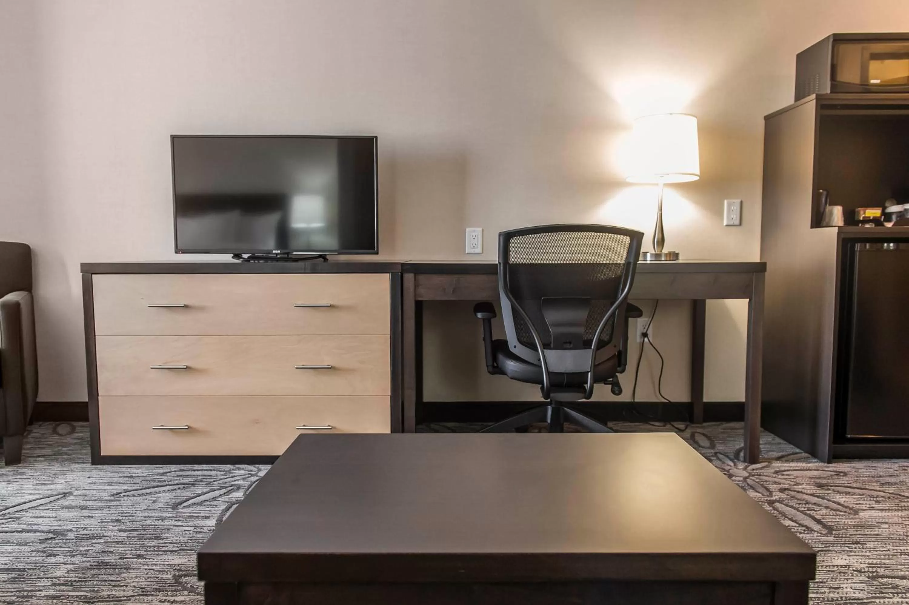 King Room in Quality Inn & Suites Kingston