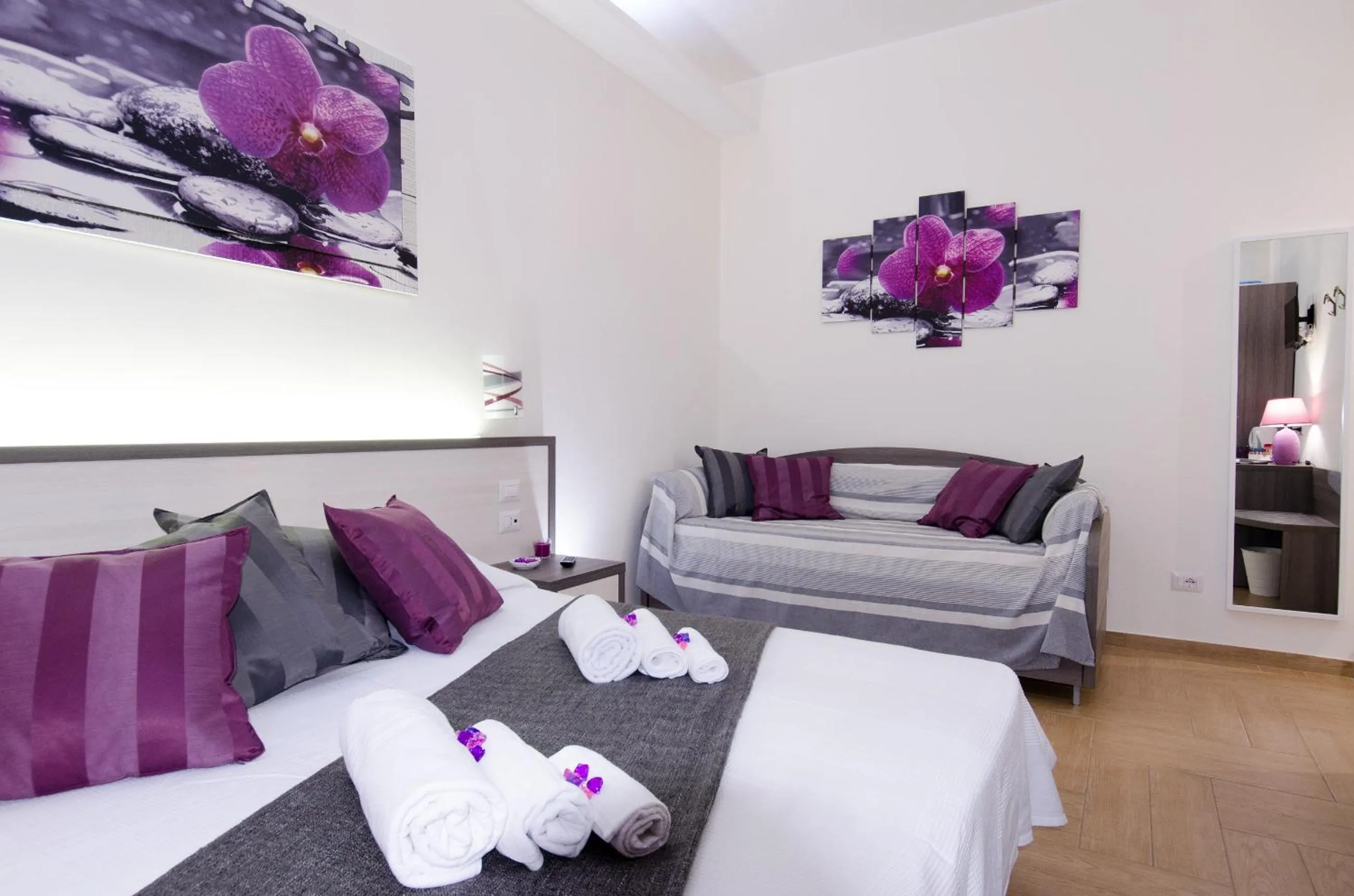 Superior Double Room in Gemme Di Roma Accomodation