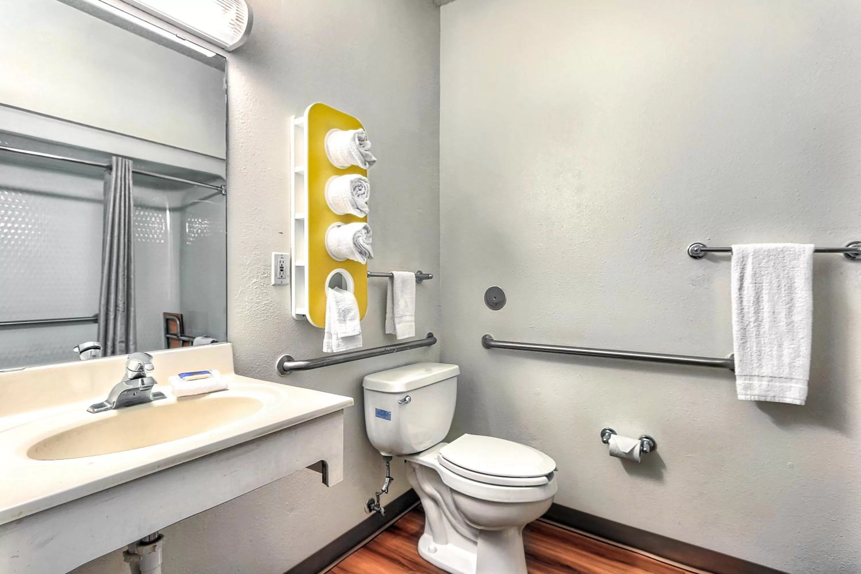 Double Room - single occupancy - Non-Smoking  in Motel 6-Killeen, TX